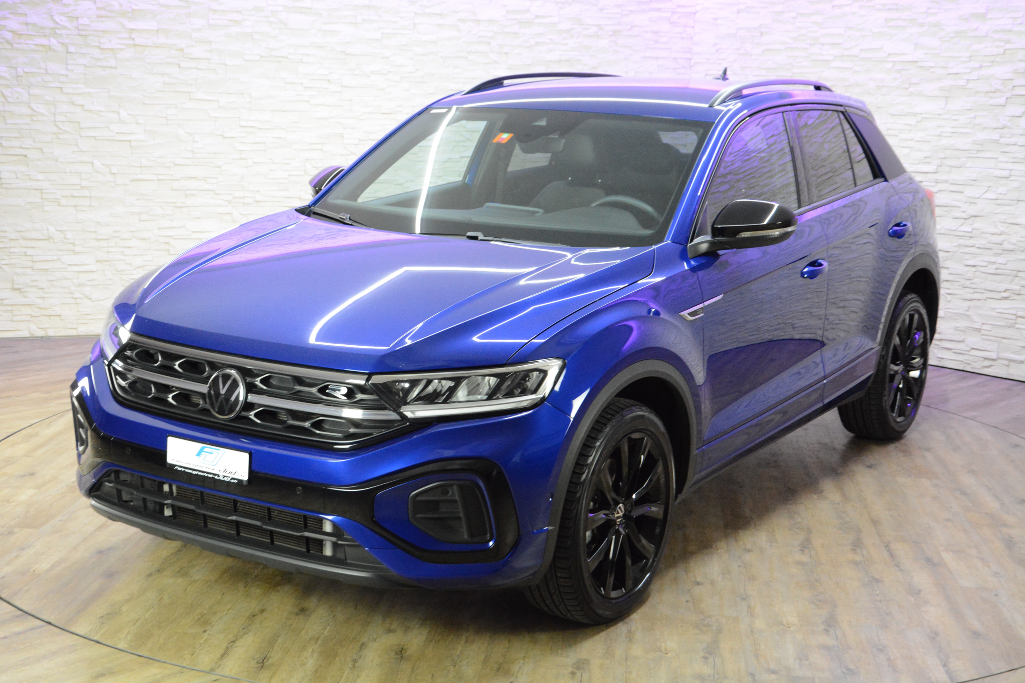 listing desktop thumbnail image 6