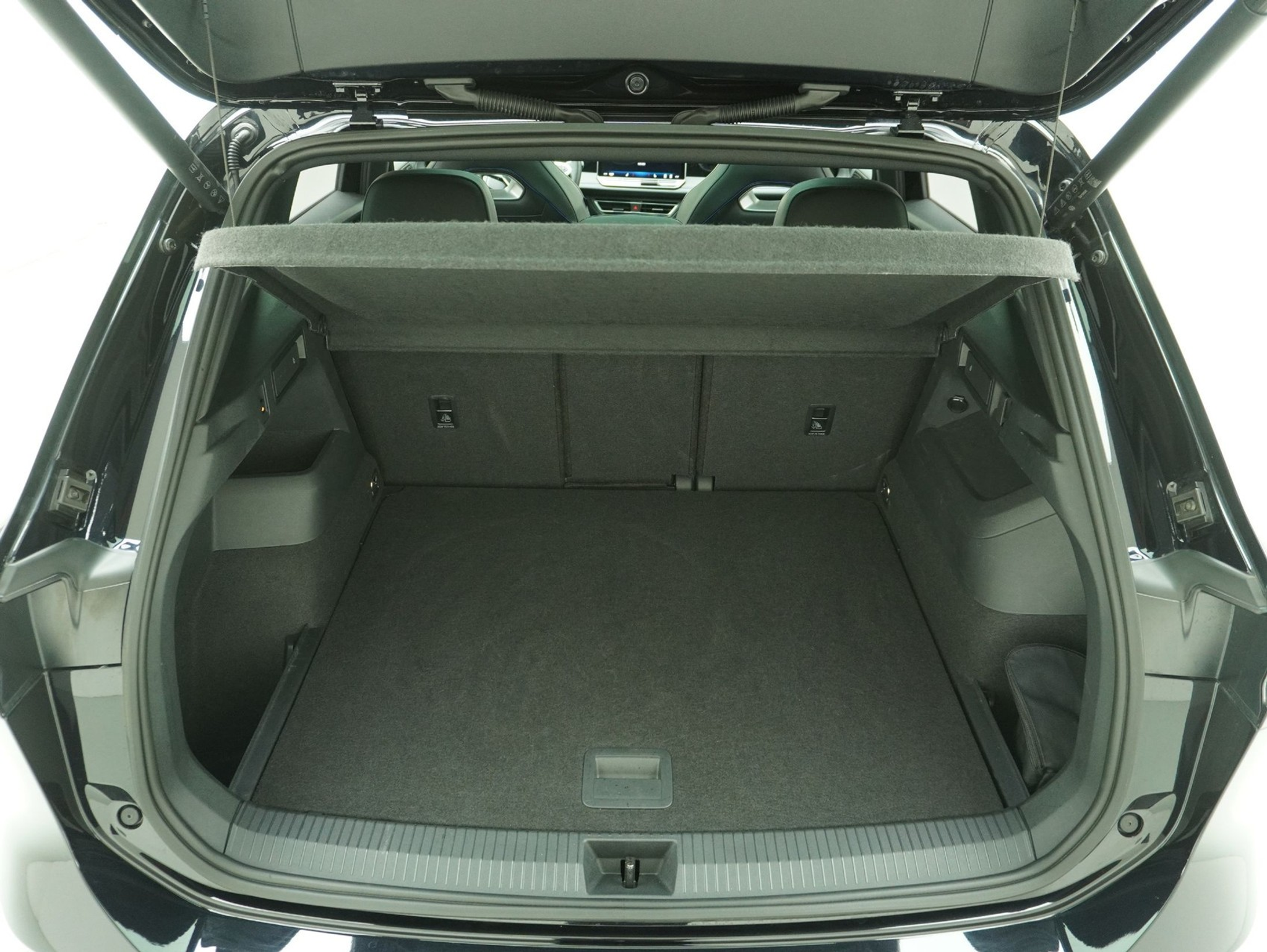 listing desktop thumbnail image 12