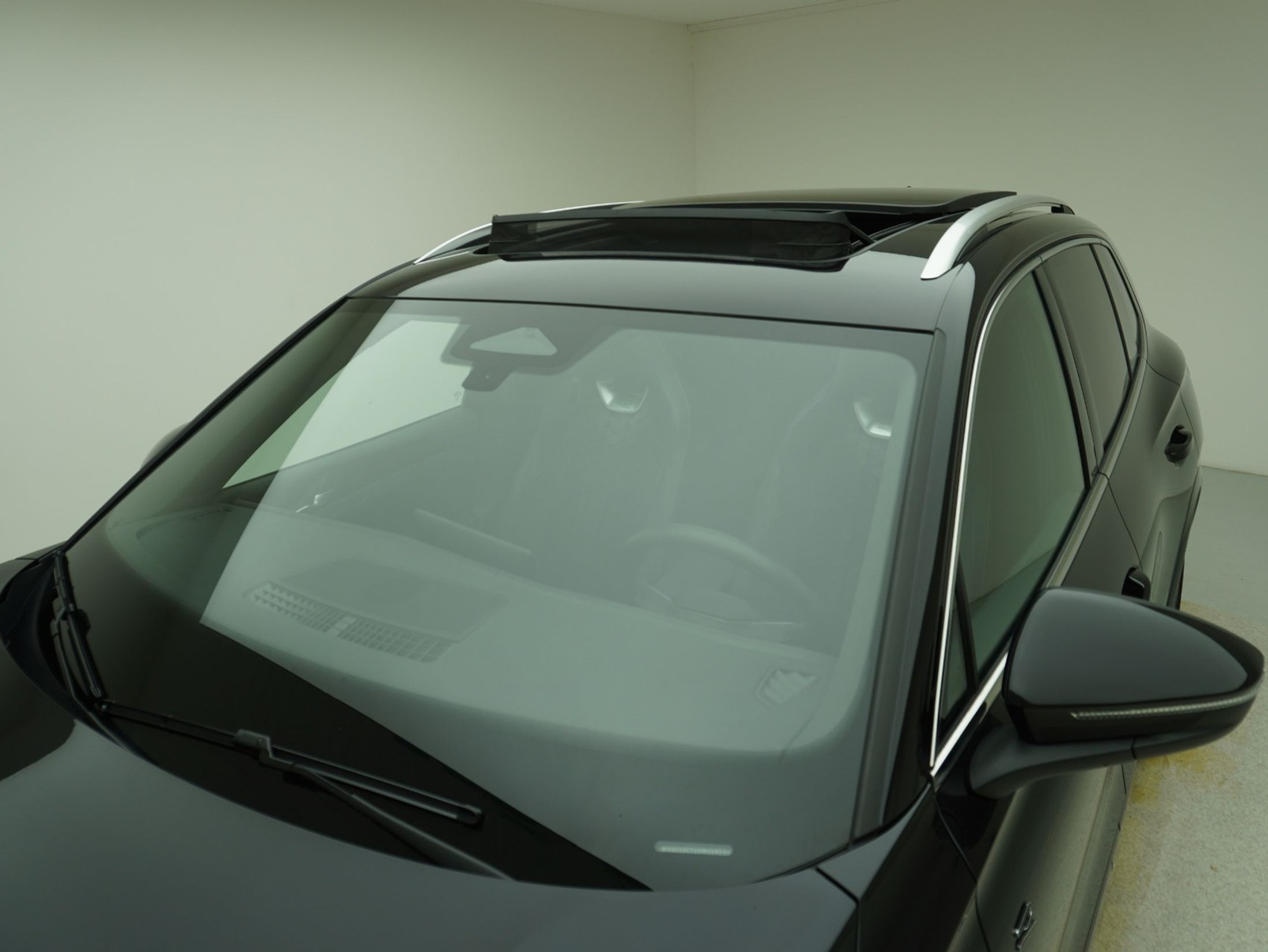 listing desktop thumbnail image 7