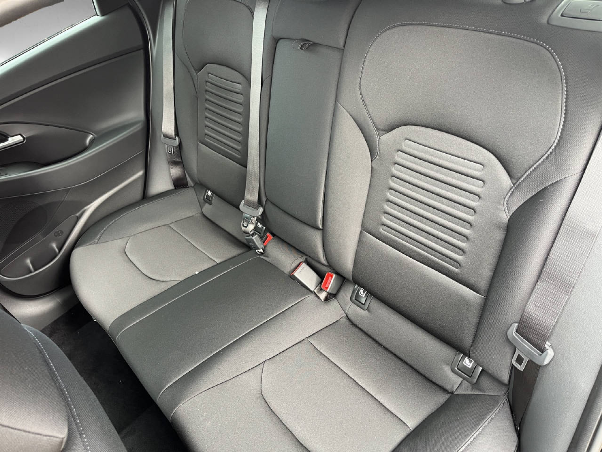 listing desktop thumbnail image 9