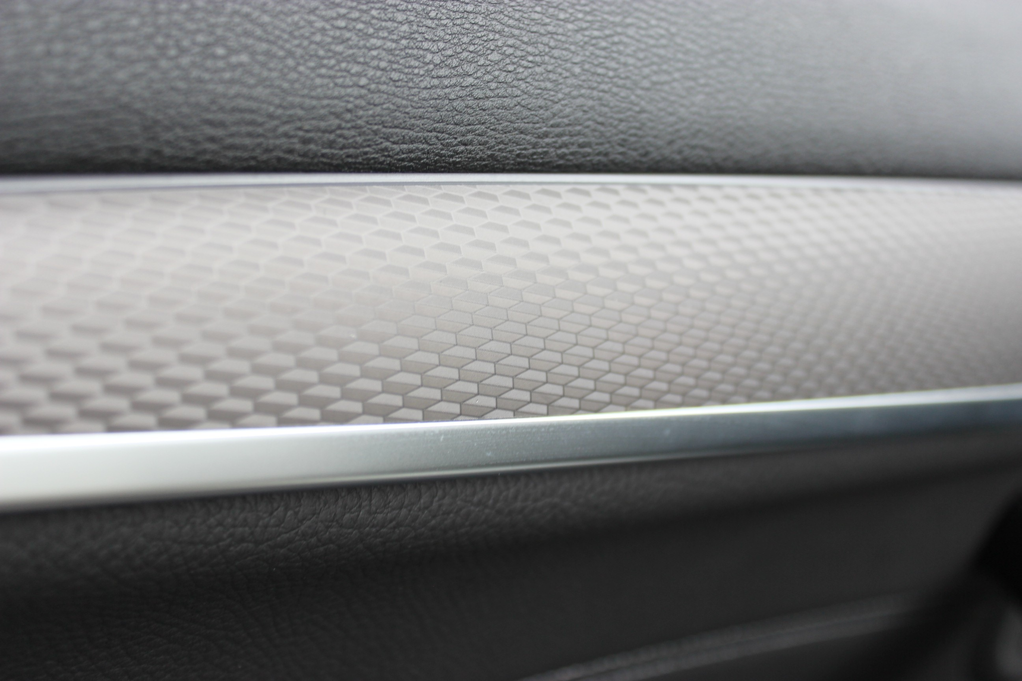 listing desktop thumbnail image 8