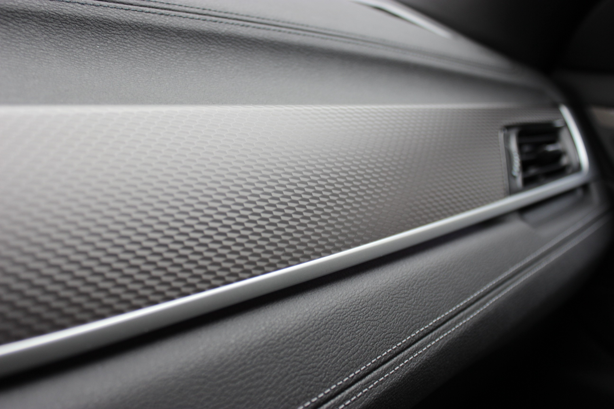 listing desktop thumbnail image 15