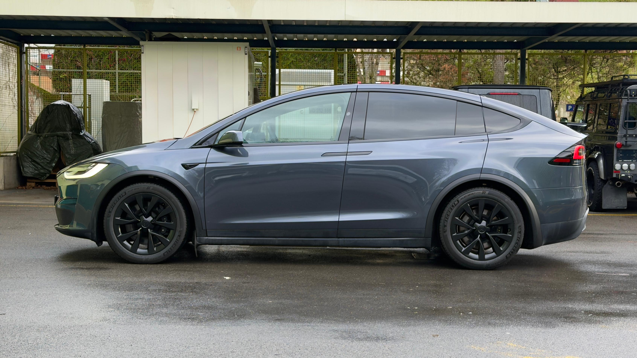 listing desktop thumbnail image 1