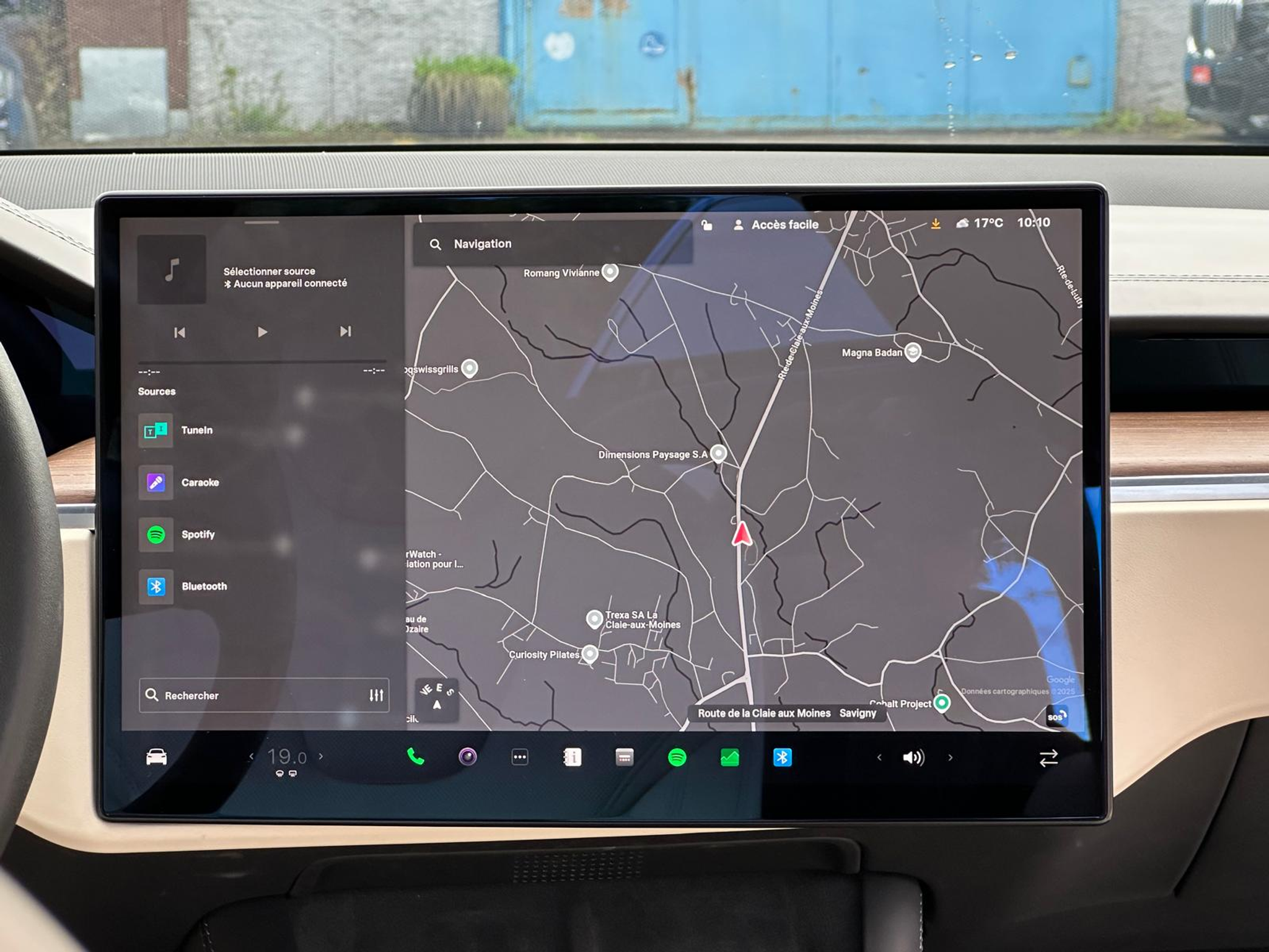 listing desktop thumbnail image 11