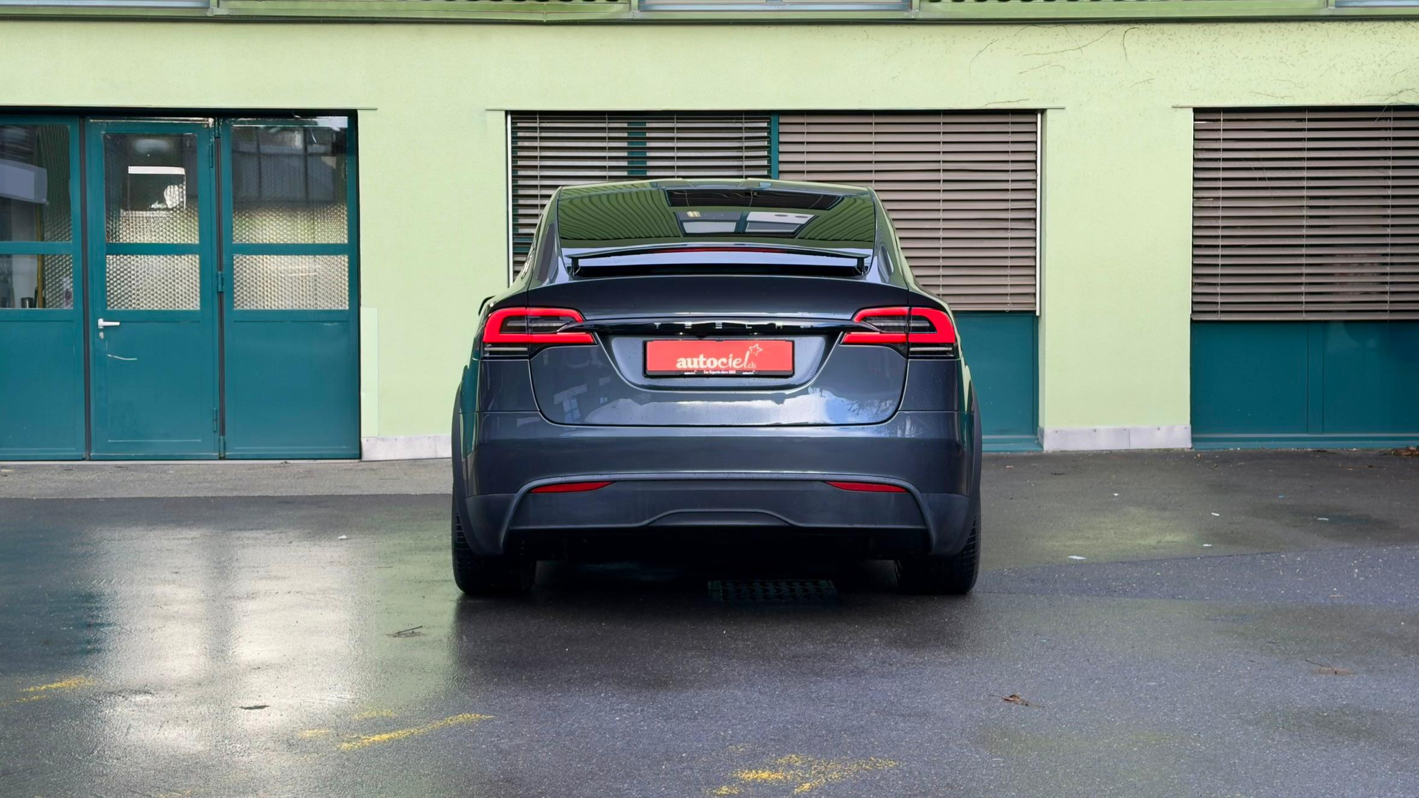 listing desktop thumbnail image 3