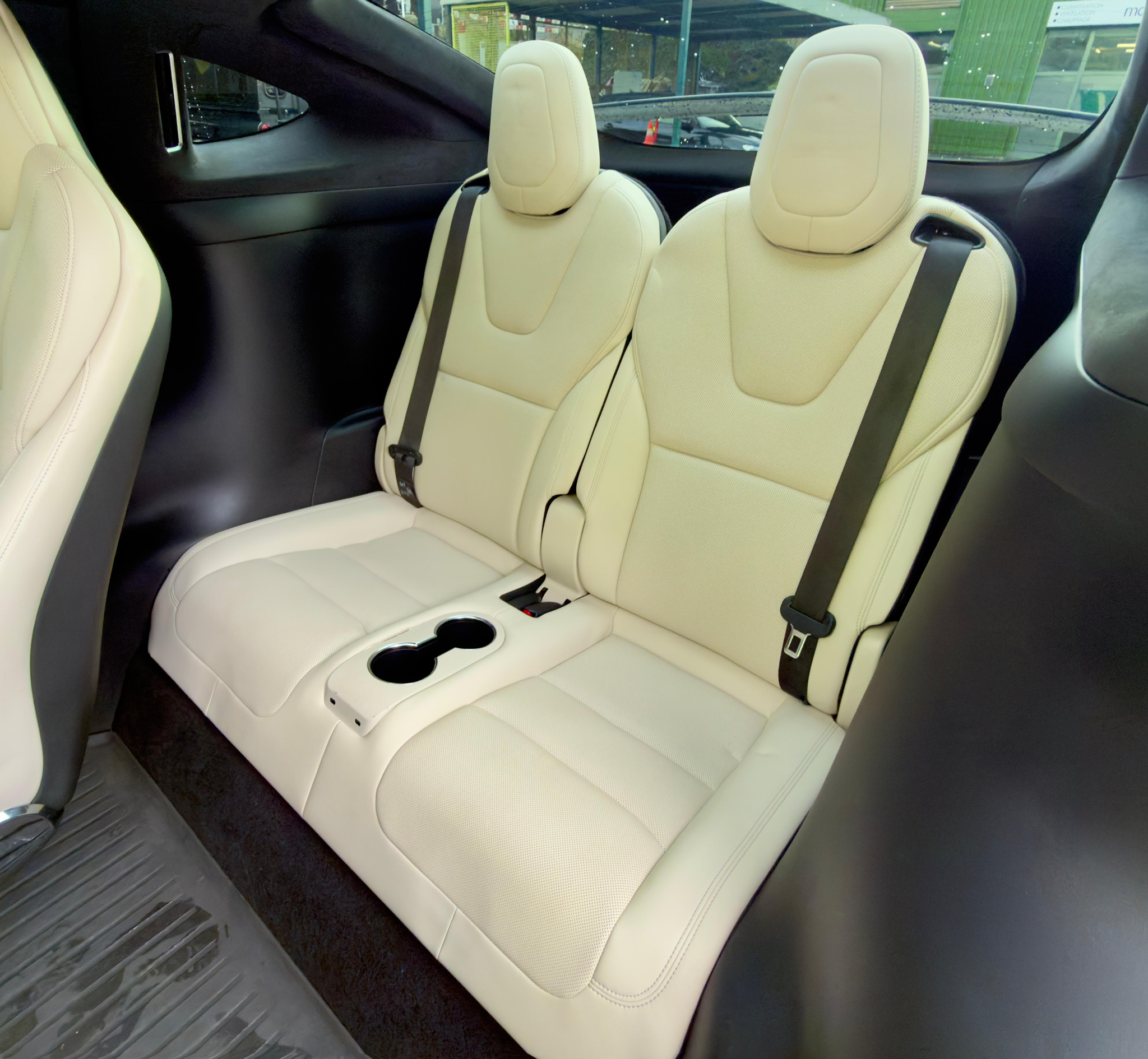 listing desktop thumbnail image 11