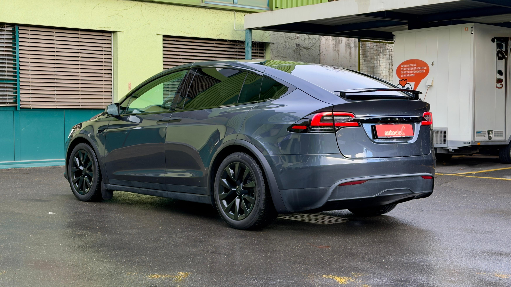 listing desktop thumbnail image 2