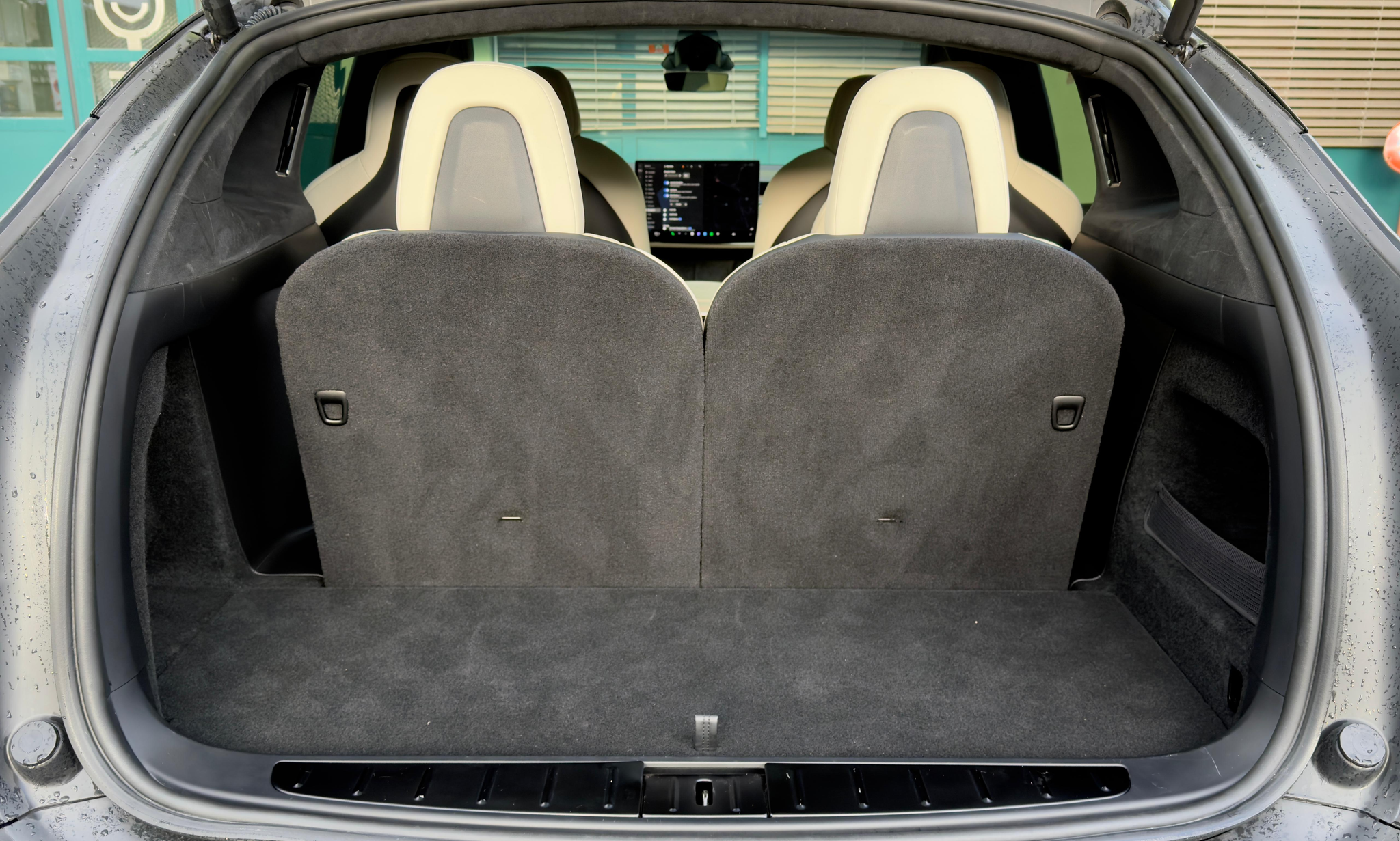 listing desktop thumbnail image 12