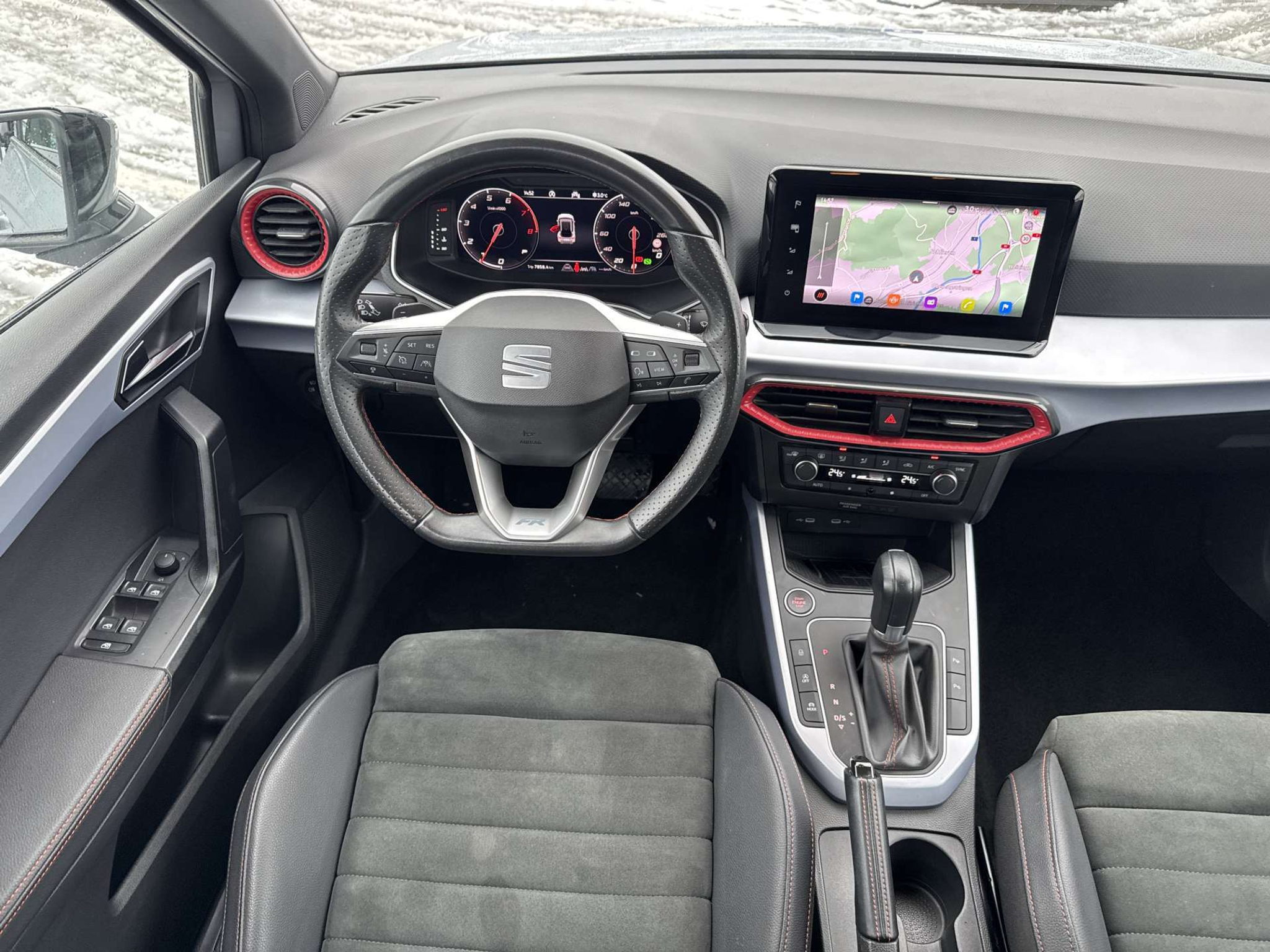 listing desktop thumbnail image 4