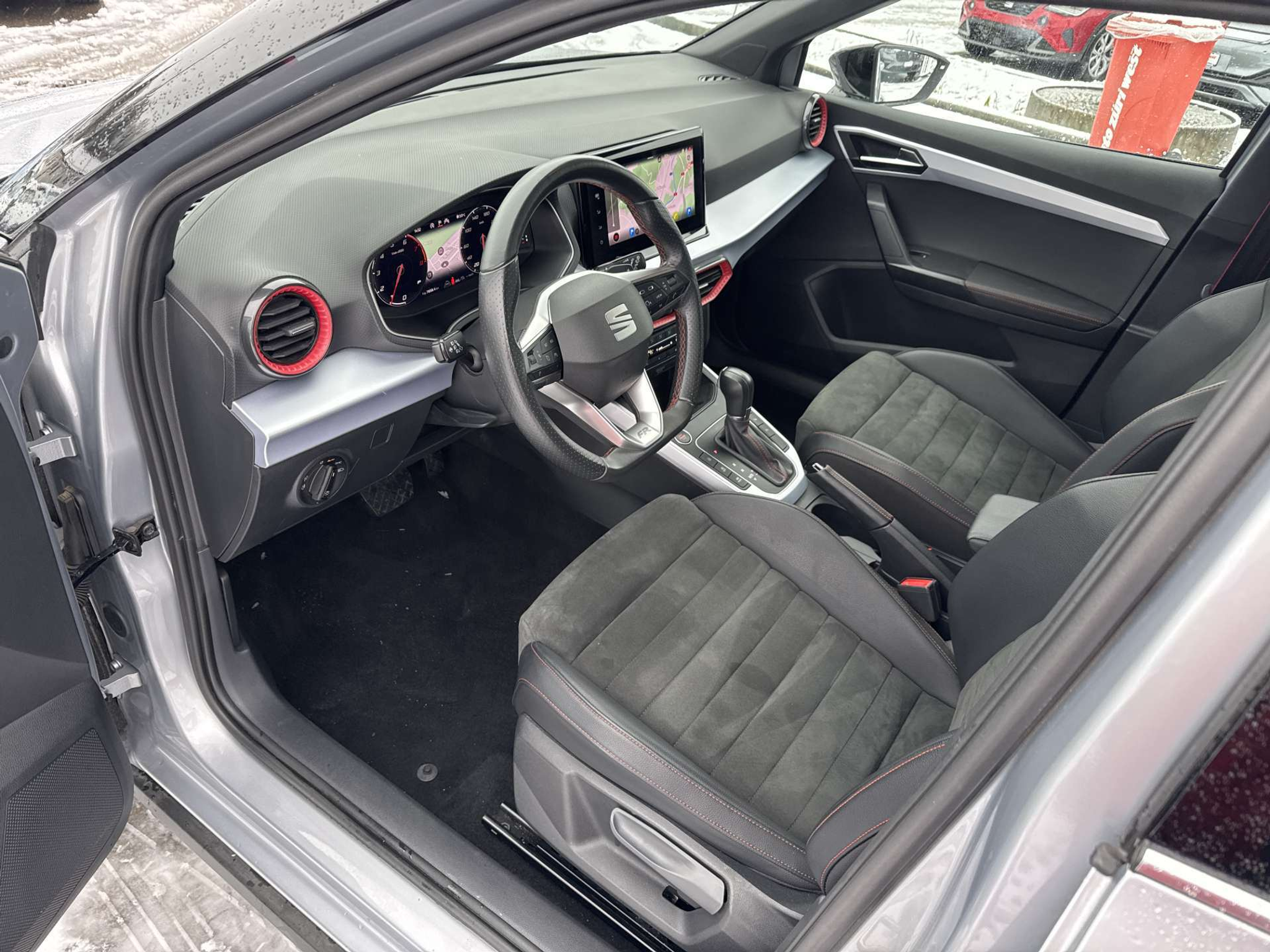 listing desktop thumbnail image 5