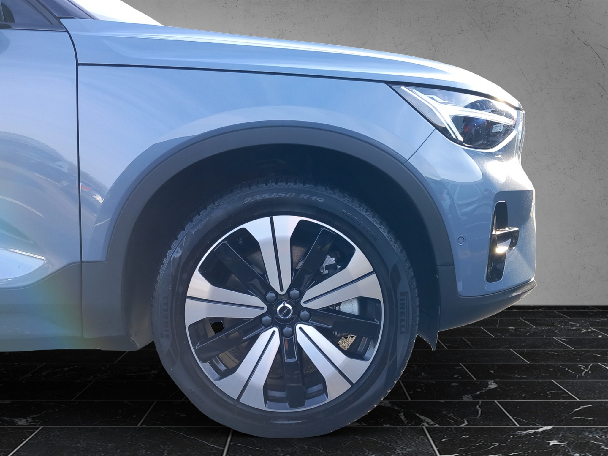 listing desktop thumbnail image 11