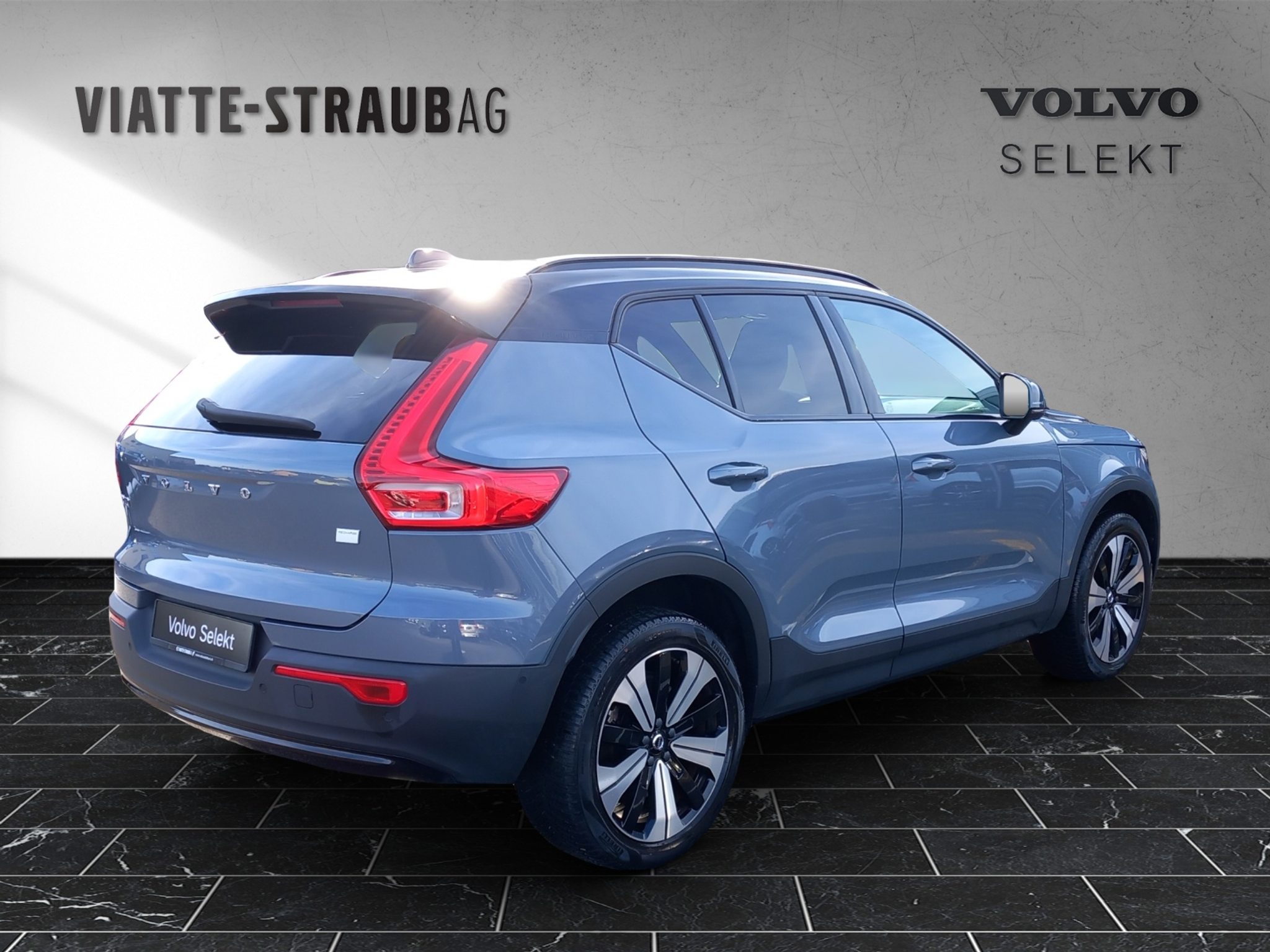 listing desktop thumbnail image 4