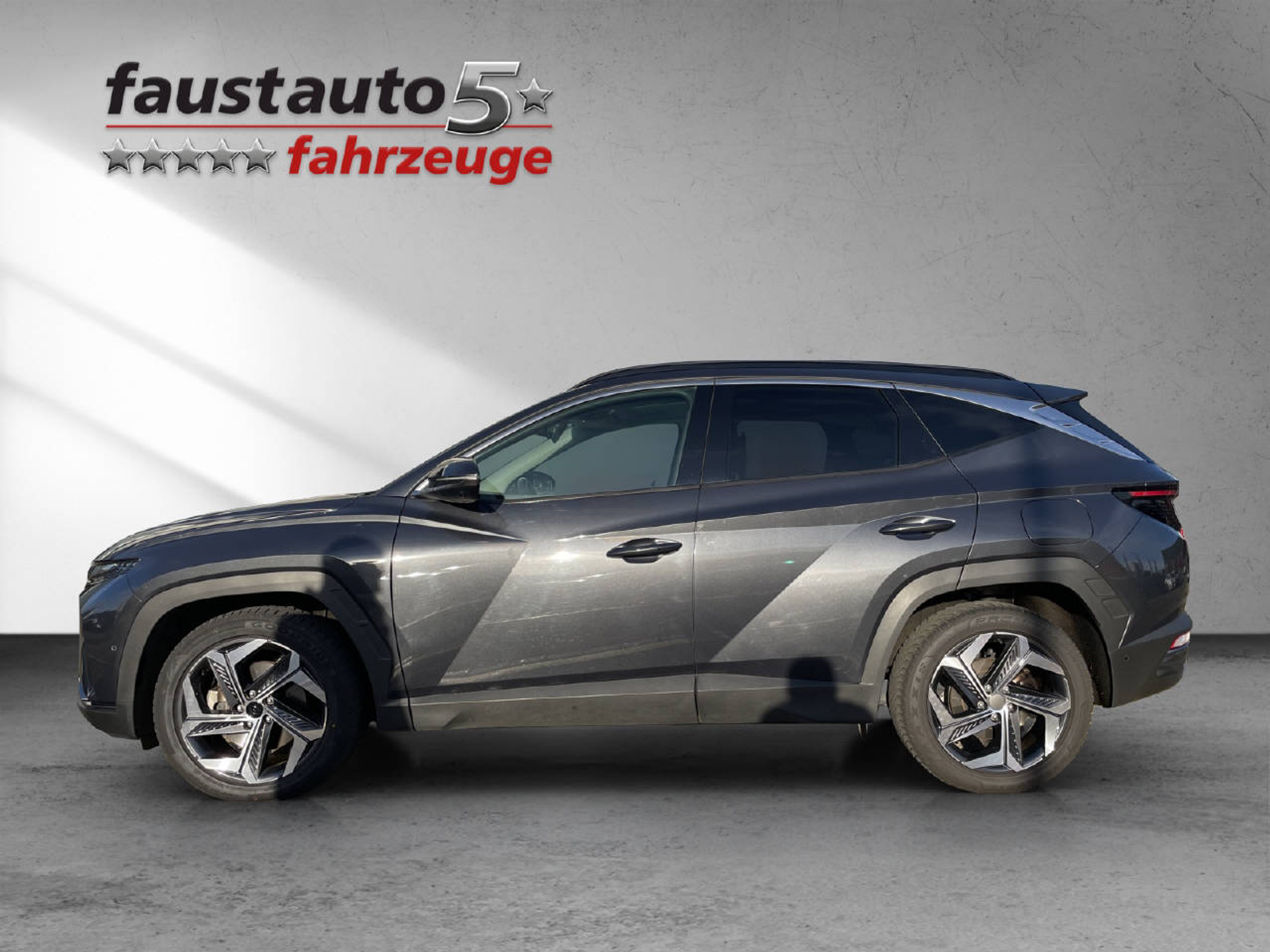 listing desktop thumbnail image 2