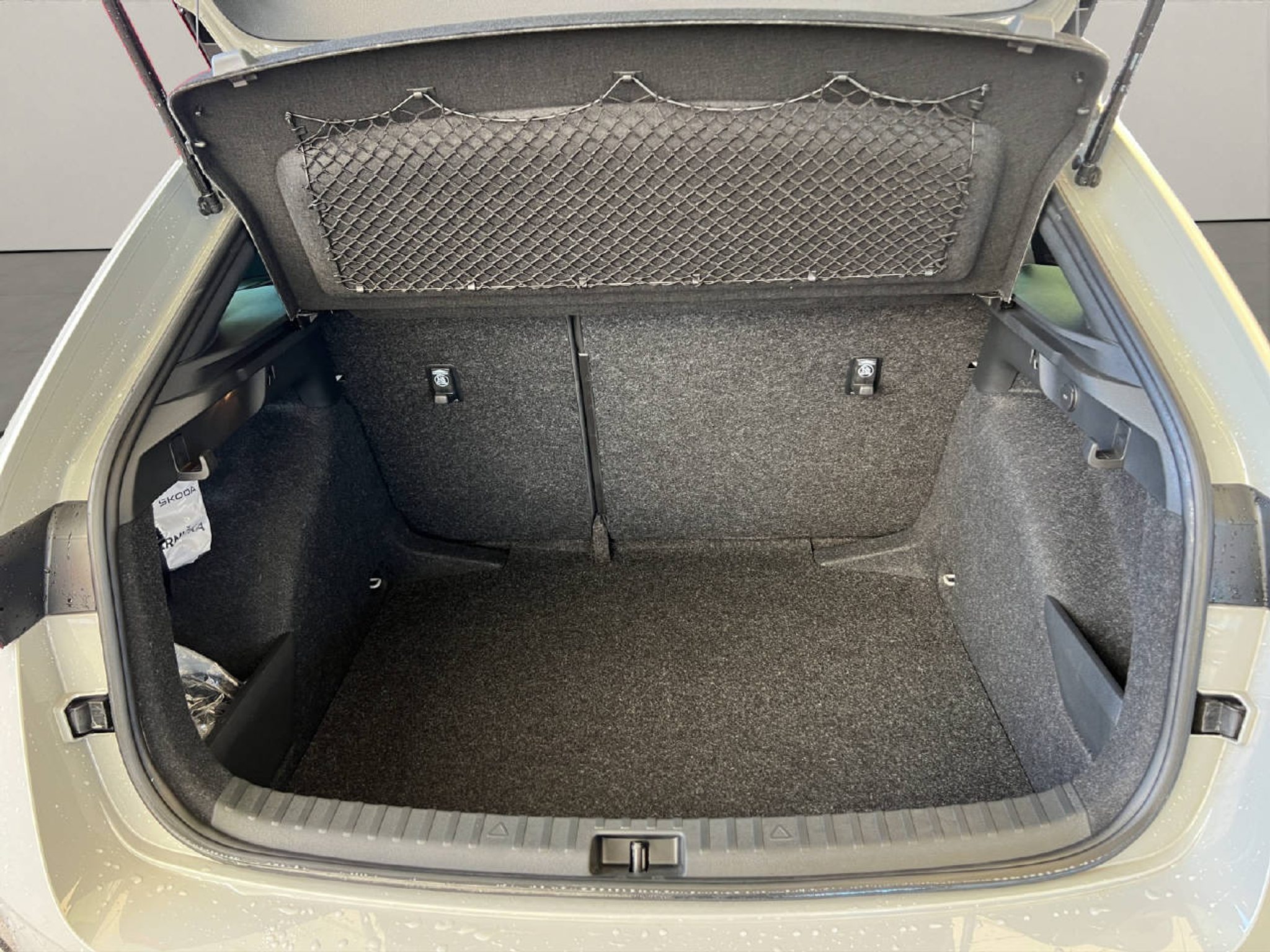 listing desktop thumbnail image 20