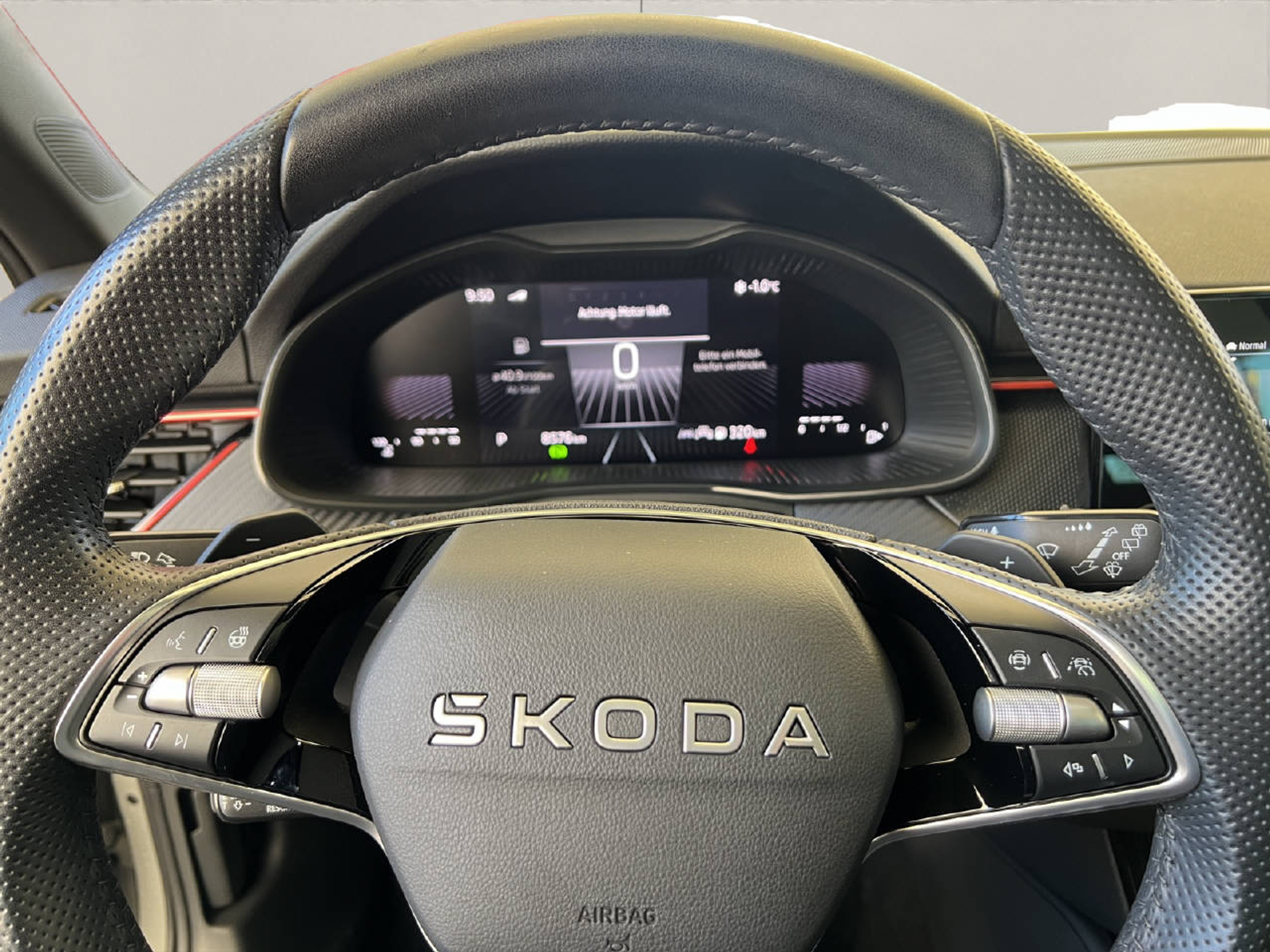 listing desktop thumbnail image 14