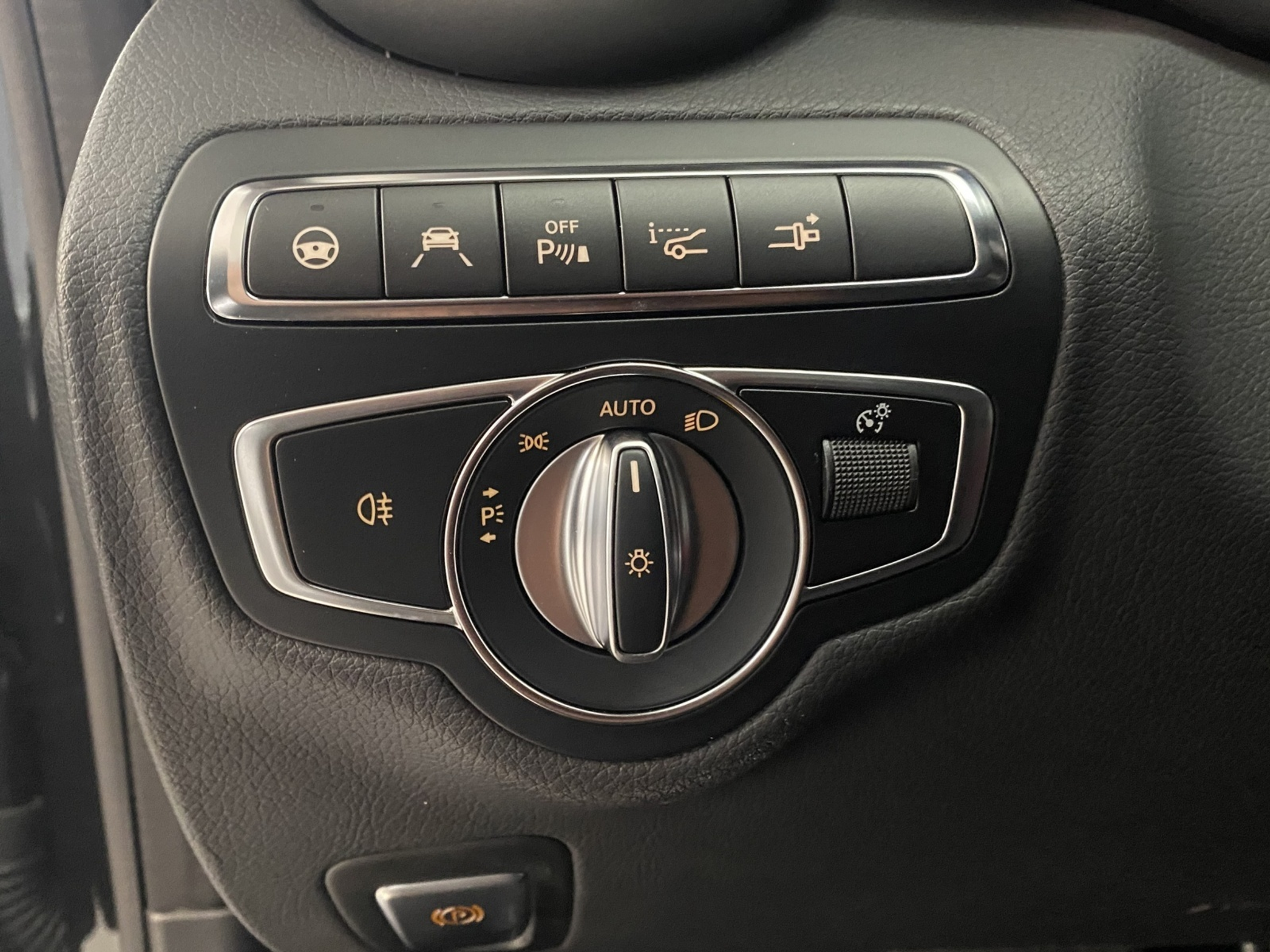 listing desktop thumbnail image 13