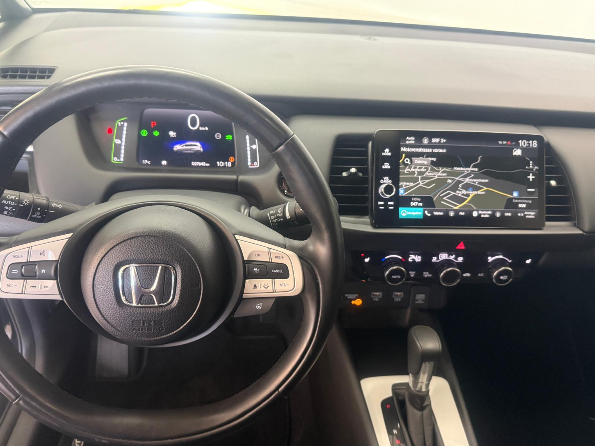 listing desktop thumbnail image 6