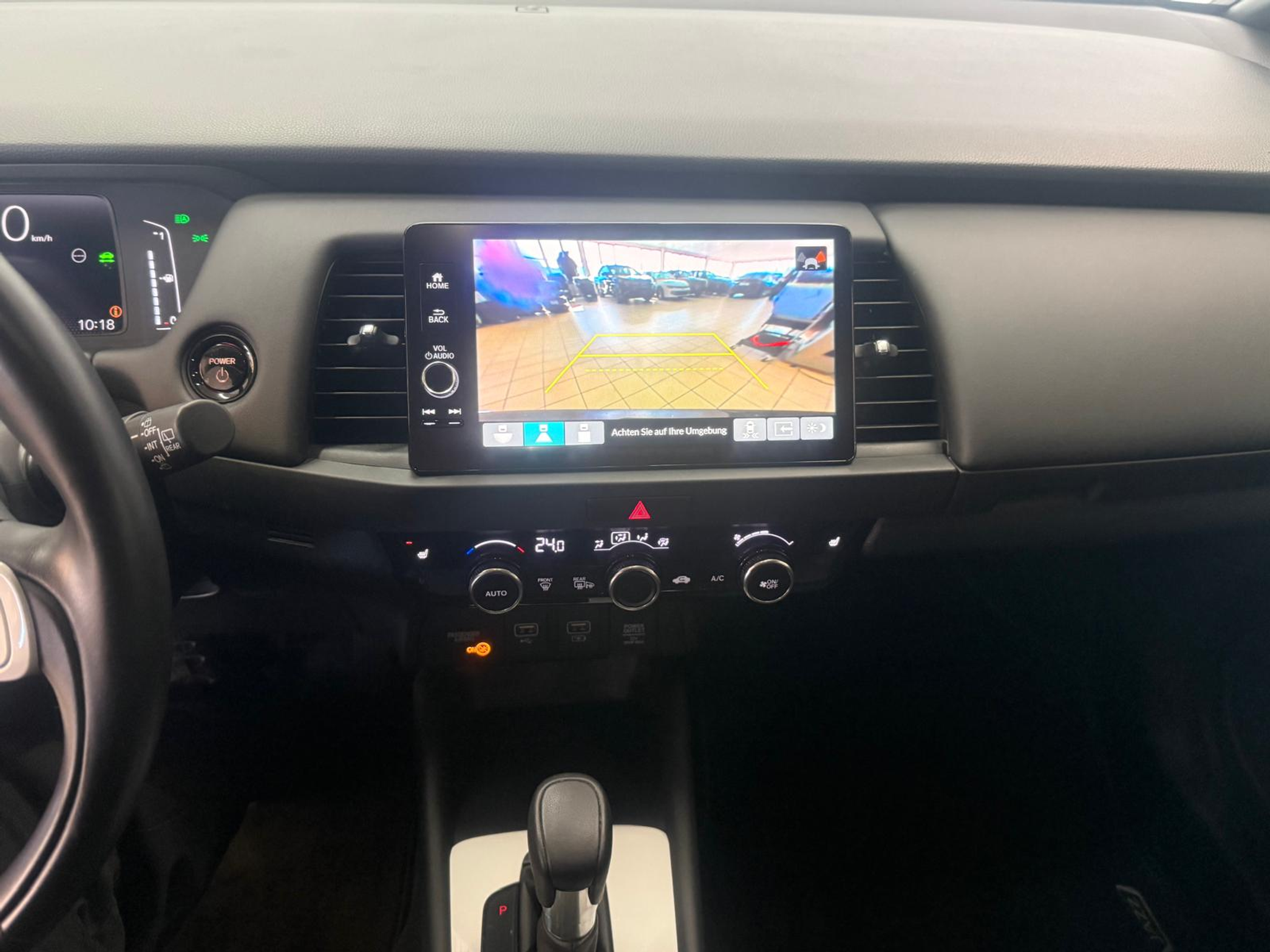 listing desktop thumbnail image 13