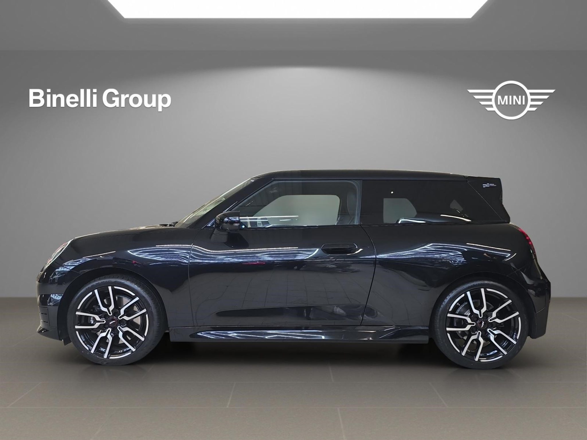 listing desktop thumbnail image 1