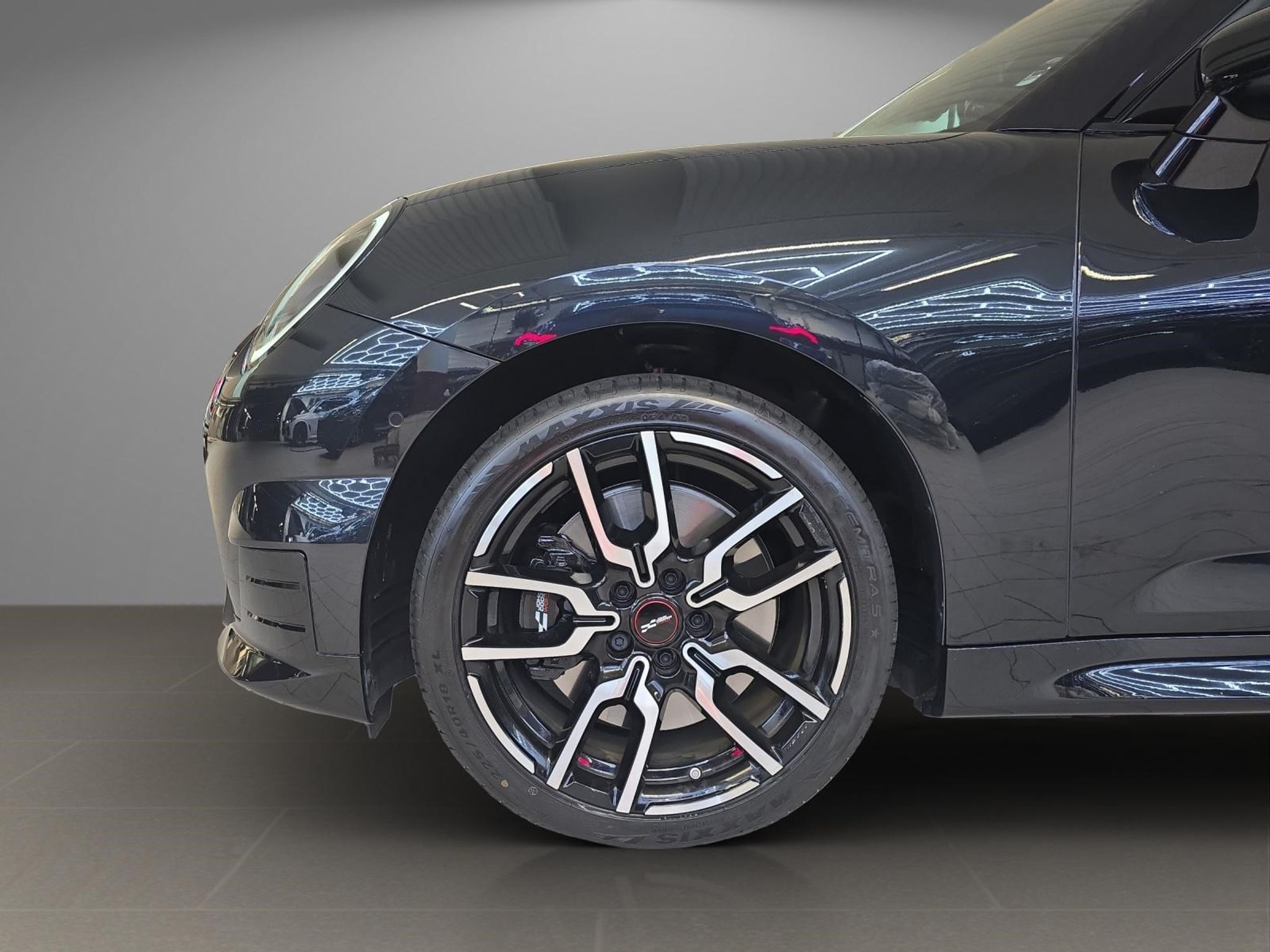 listing desktop thumbnail image 16