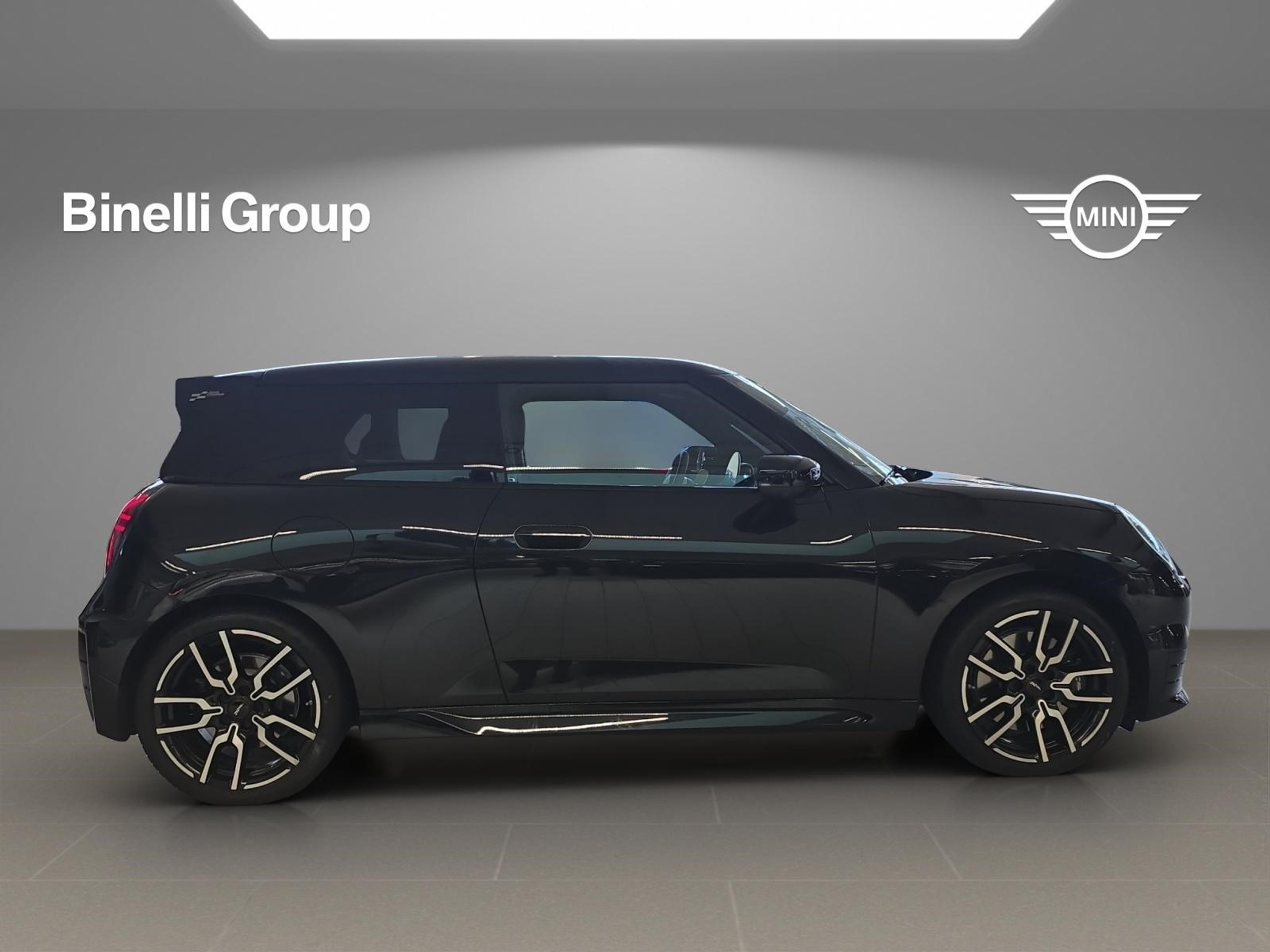 listing desktop thumbnail image 5