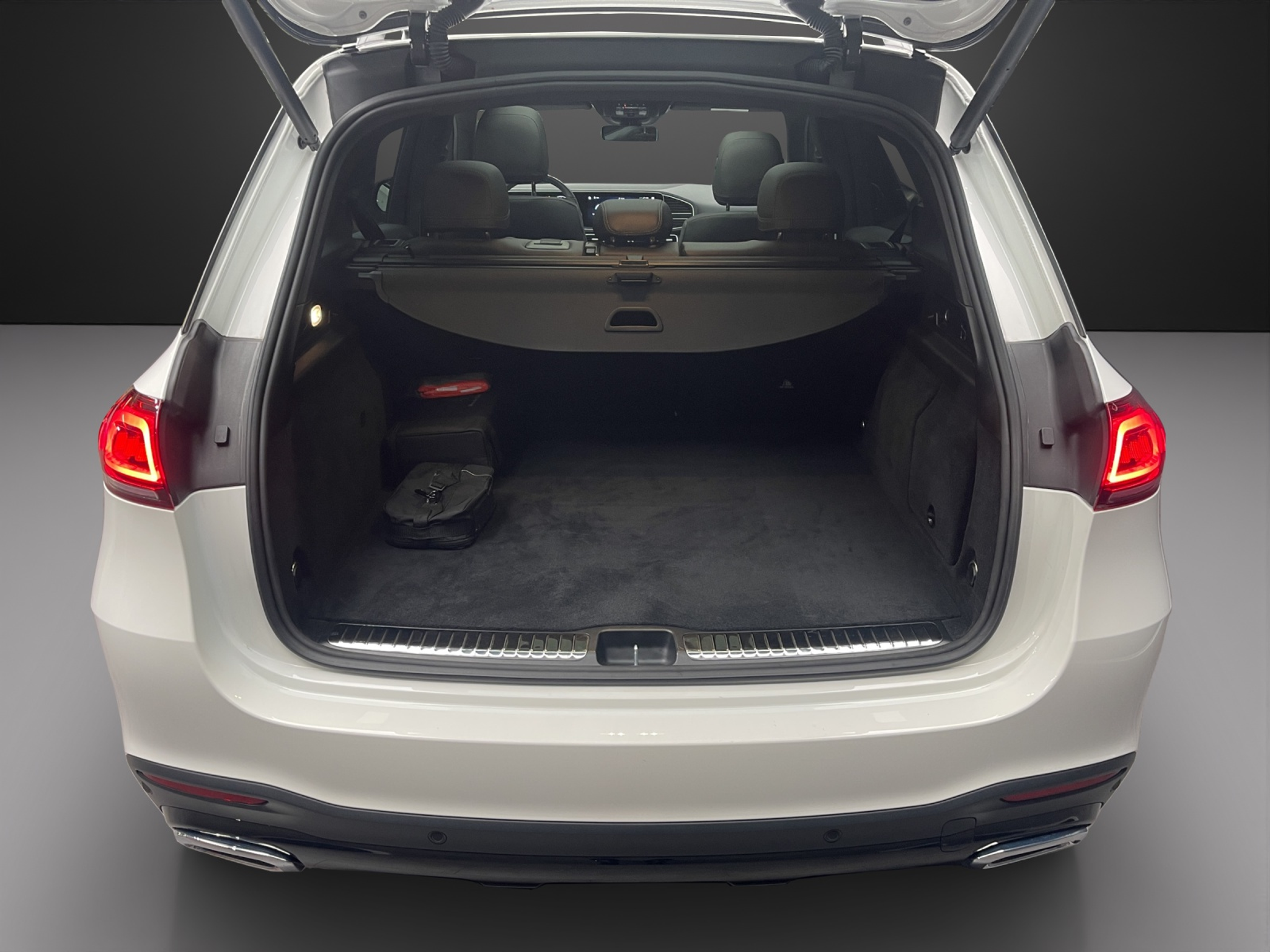 listing desktop thumbnail image 5