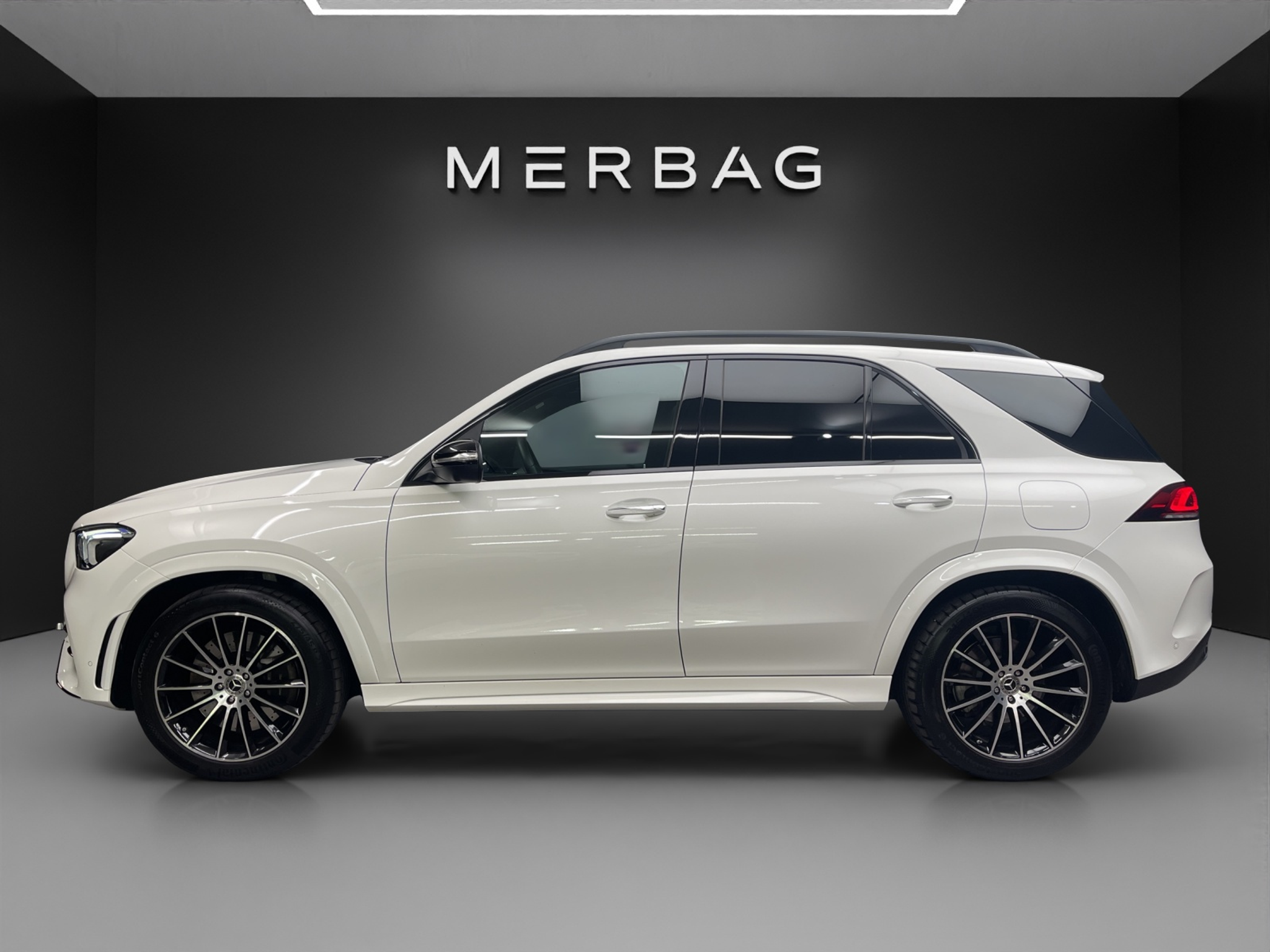 listing desktop thumbnail image 2