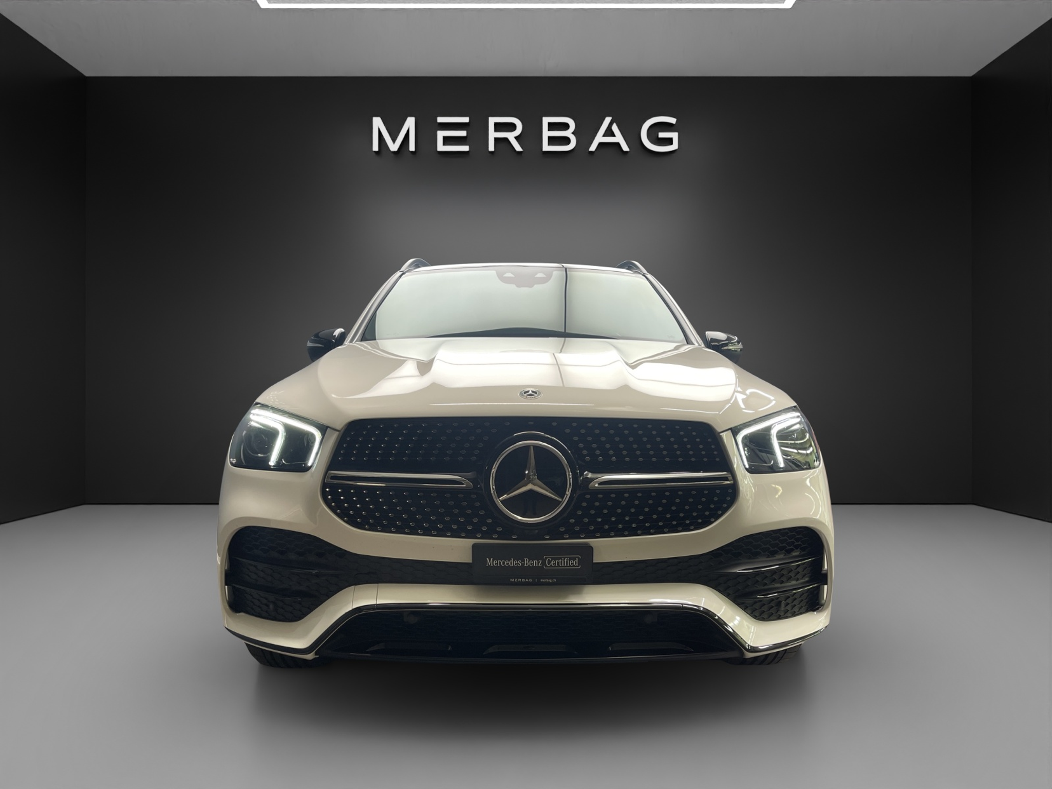 listing desktop thumbnail image 1