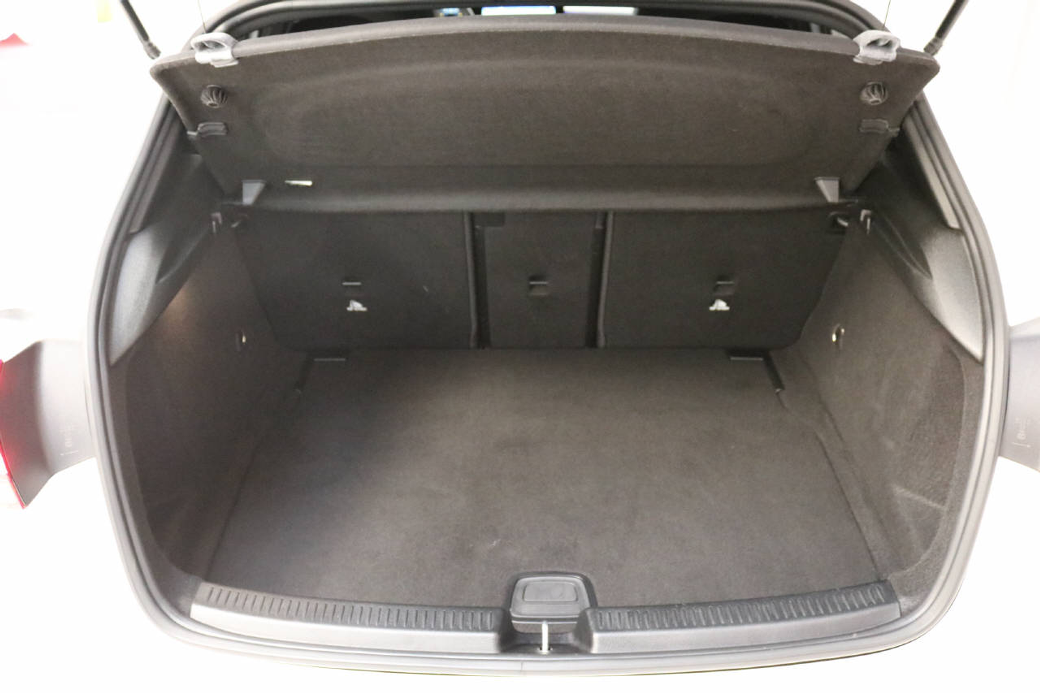 listing desktop thumbnail image 7