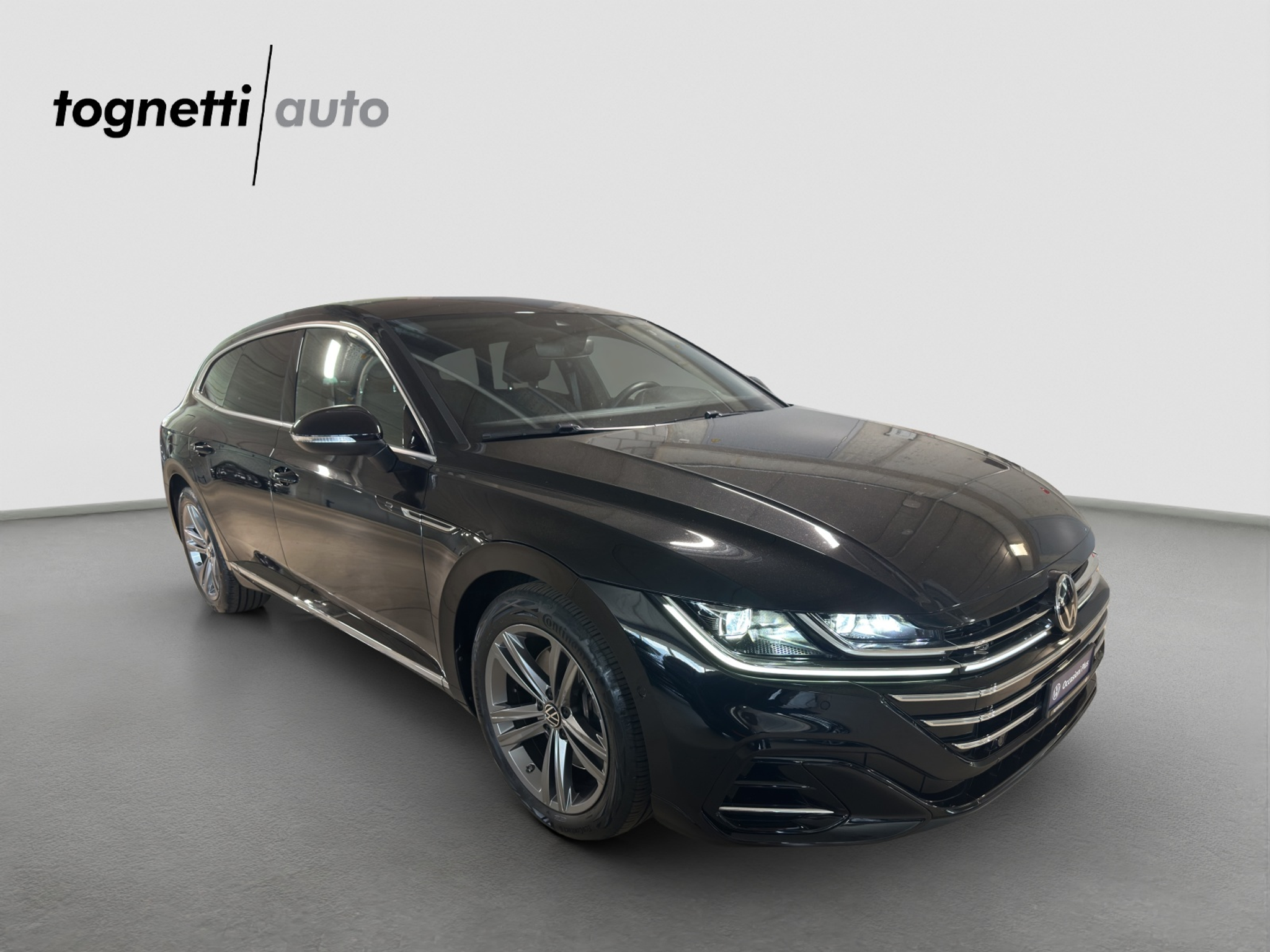 listing desktop thumbnail image 1