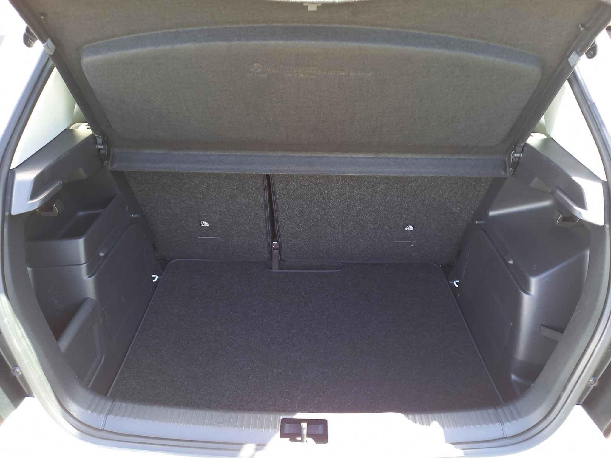 listing desktop thumbnail image 12