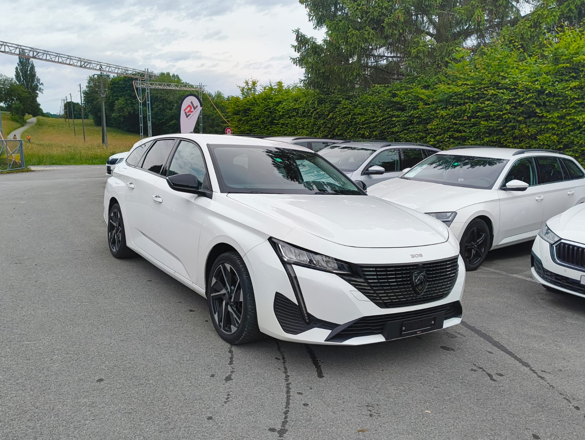 car-image-0