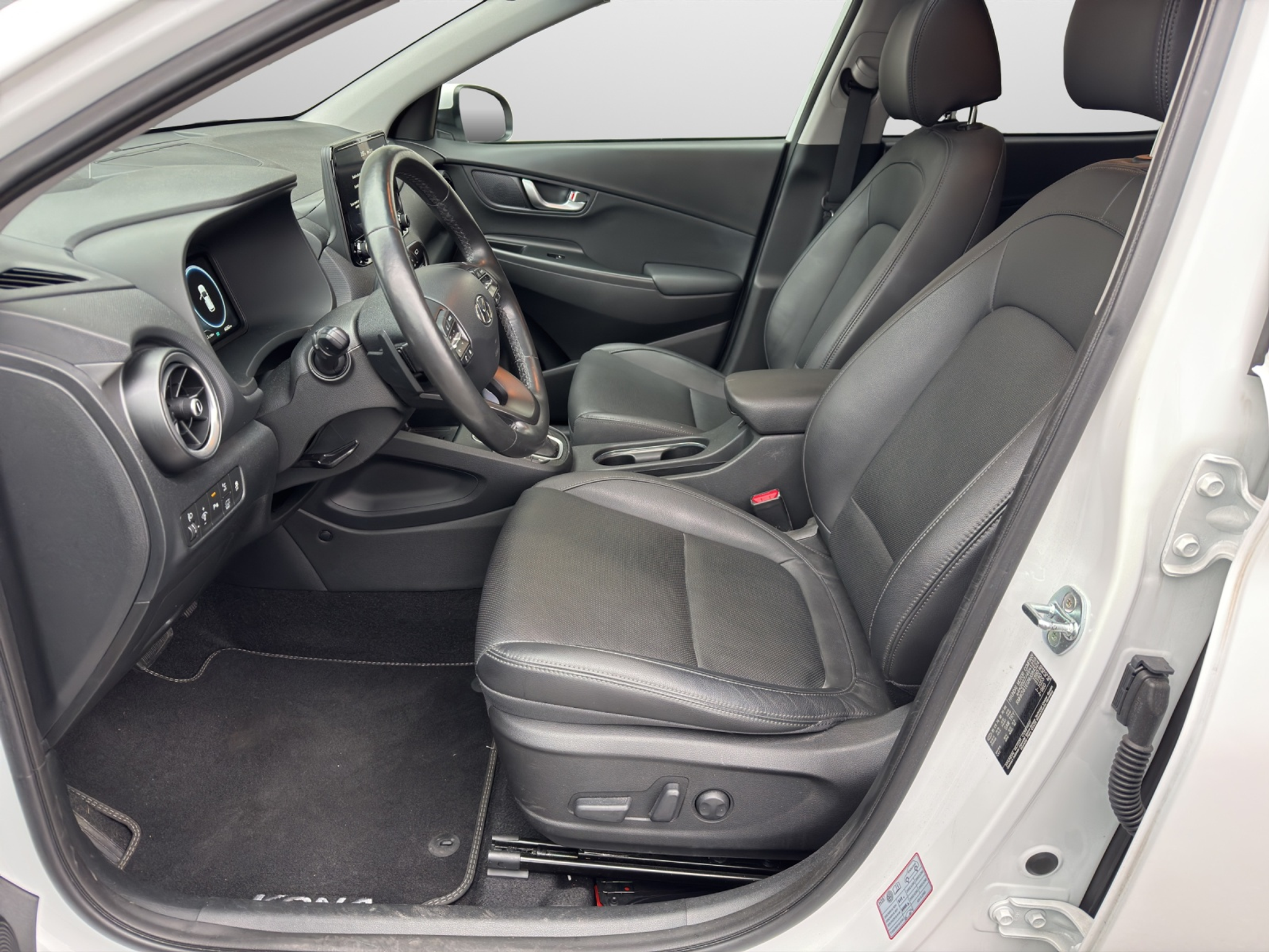 listing desktop thumbnail image 4