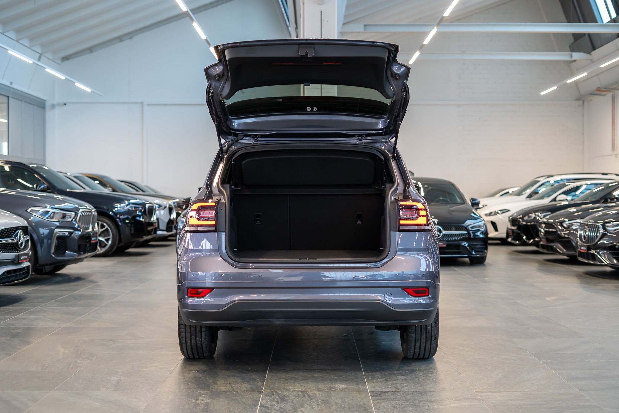 listing desktop thumbnail image 5