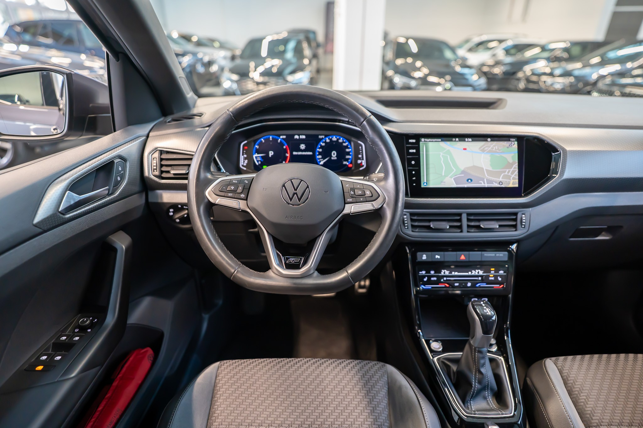 listing desktop thumbnail image 14