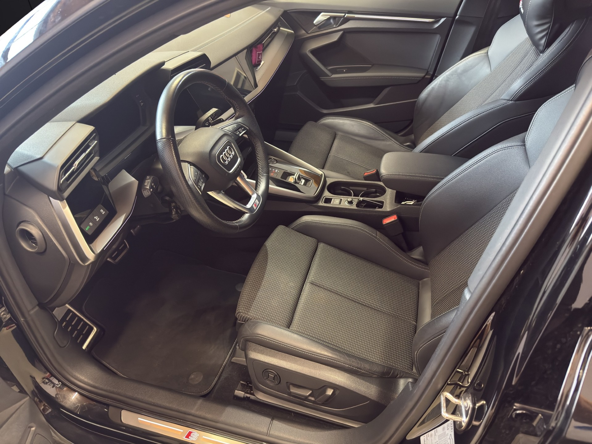 listing desktop thumbnail image 9