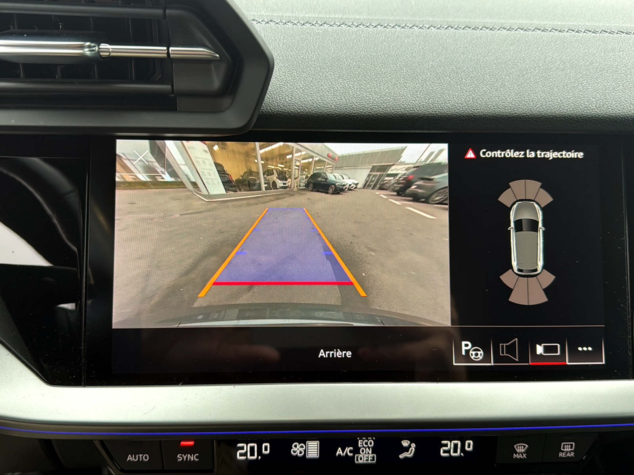 listing desktop thumbnail image 17