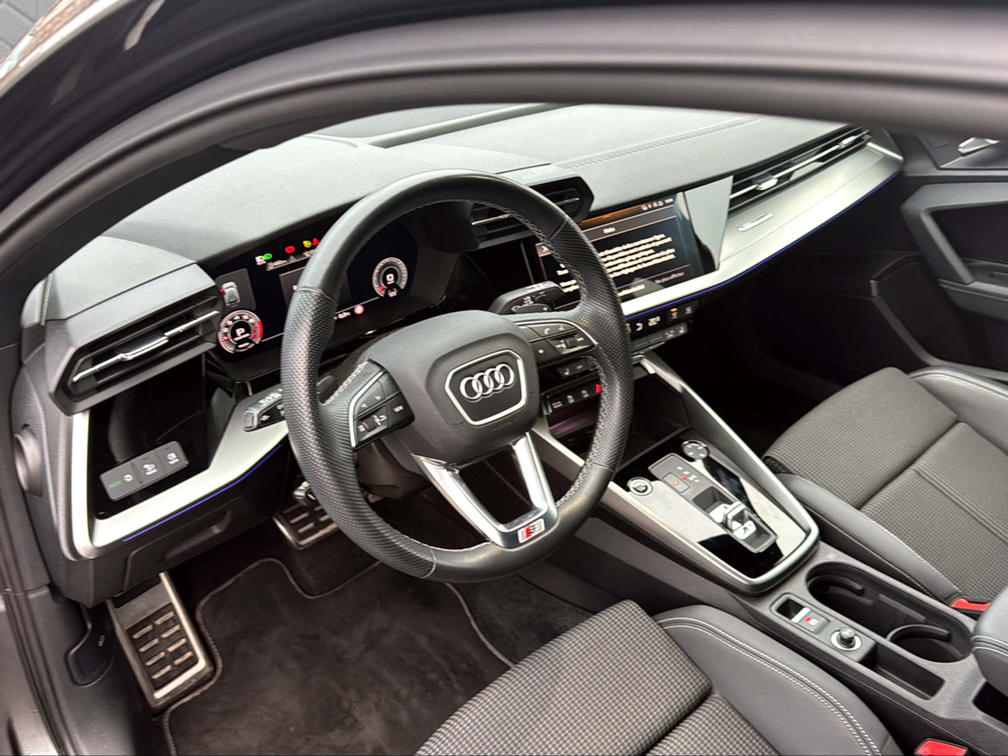 listing desktop thumbnail image 11