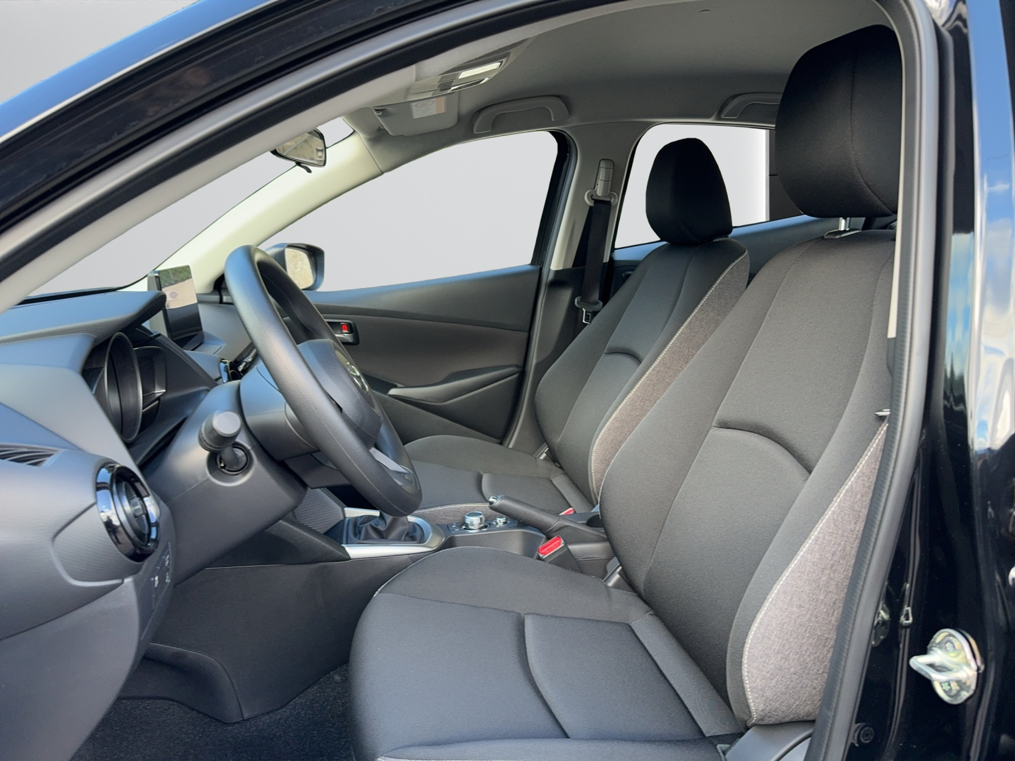 listing desktop thumbnail image 6