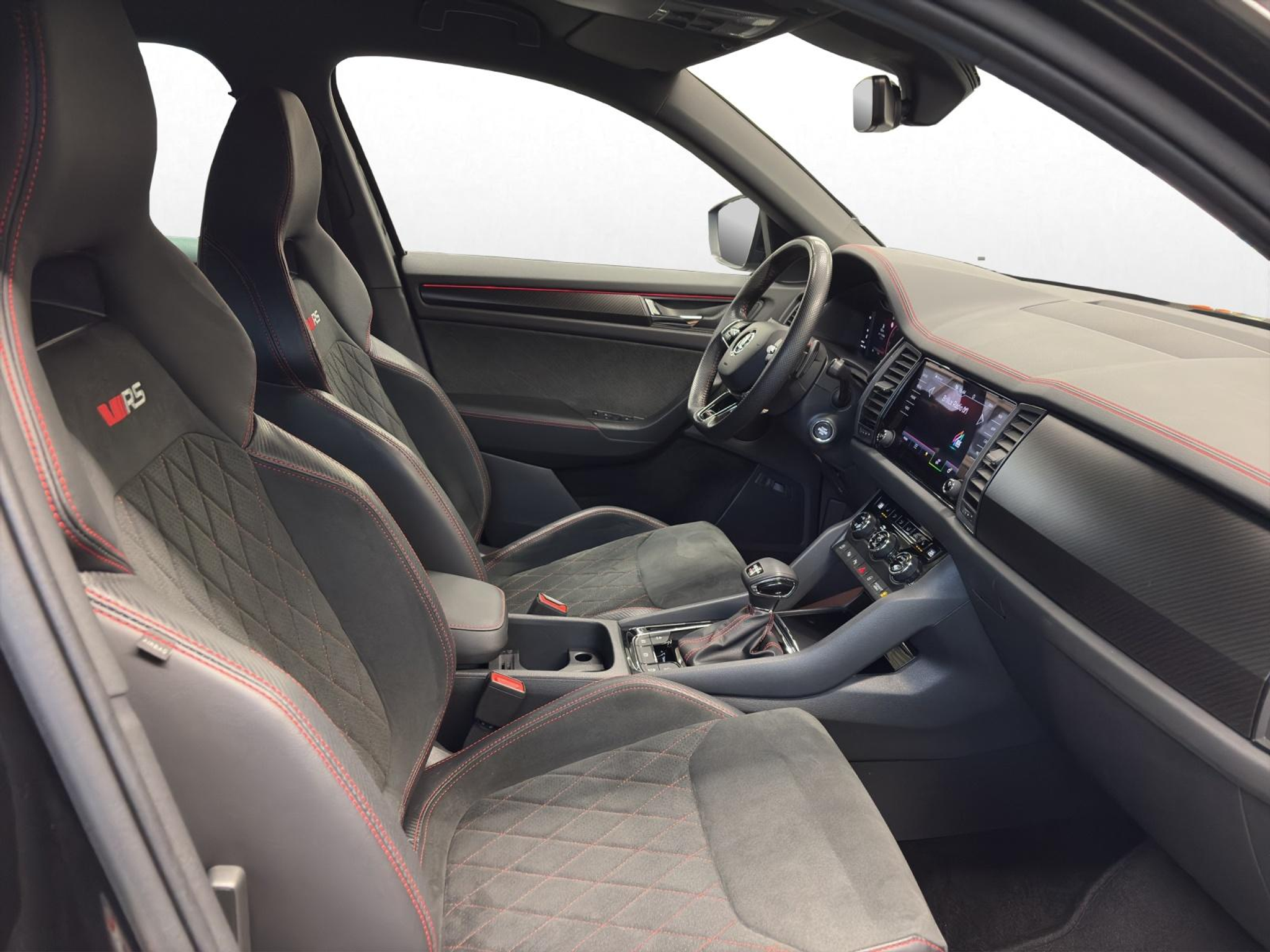 listing desktop thumbnail image 16