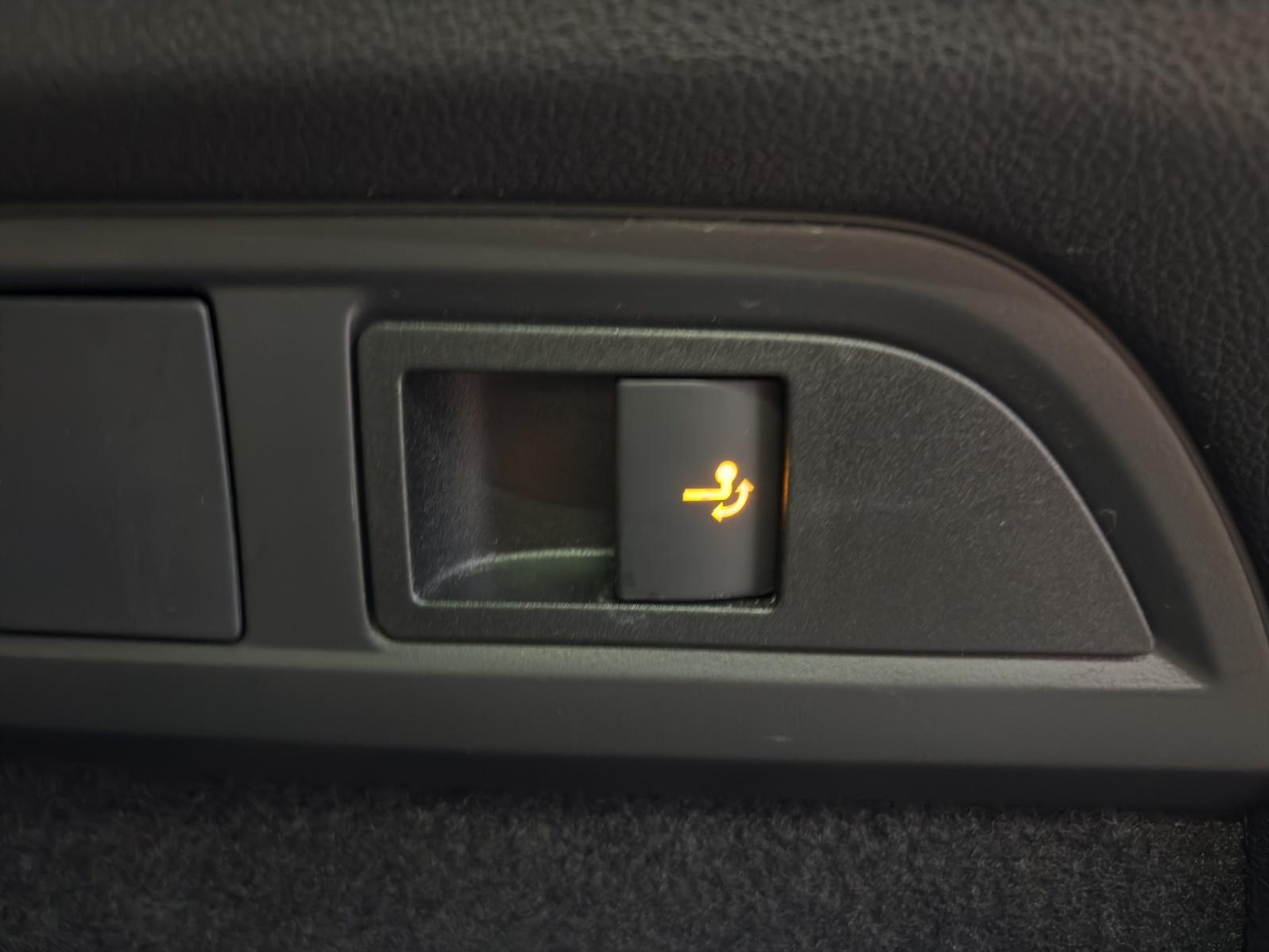 listing desktop thumbnail image 20