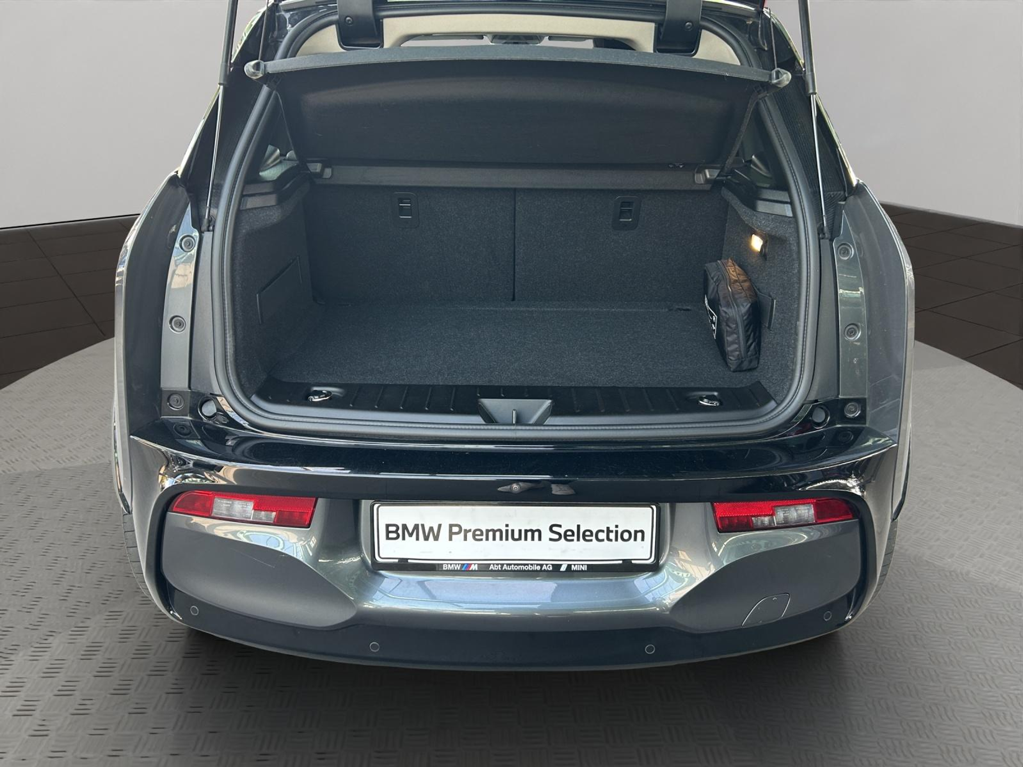 listing desktop thumbnail image 21