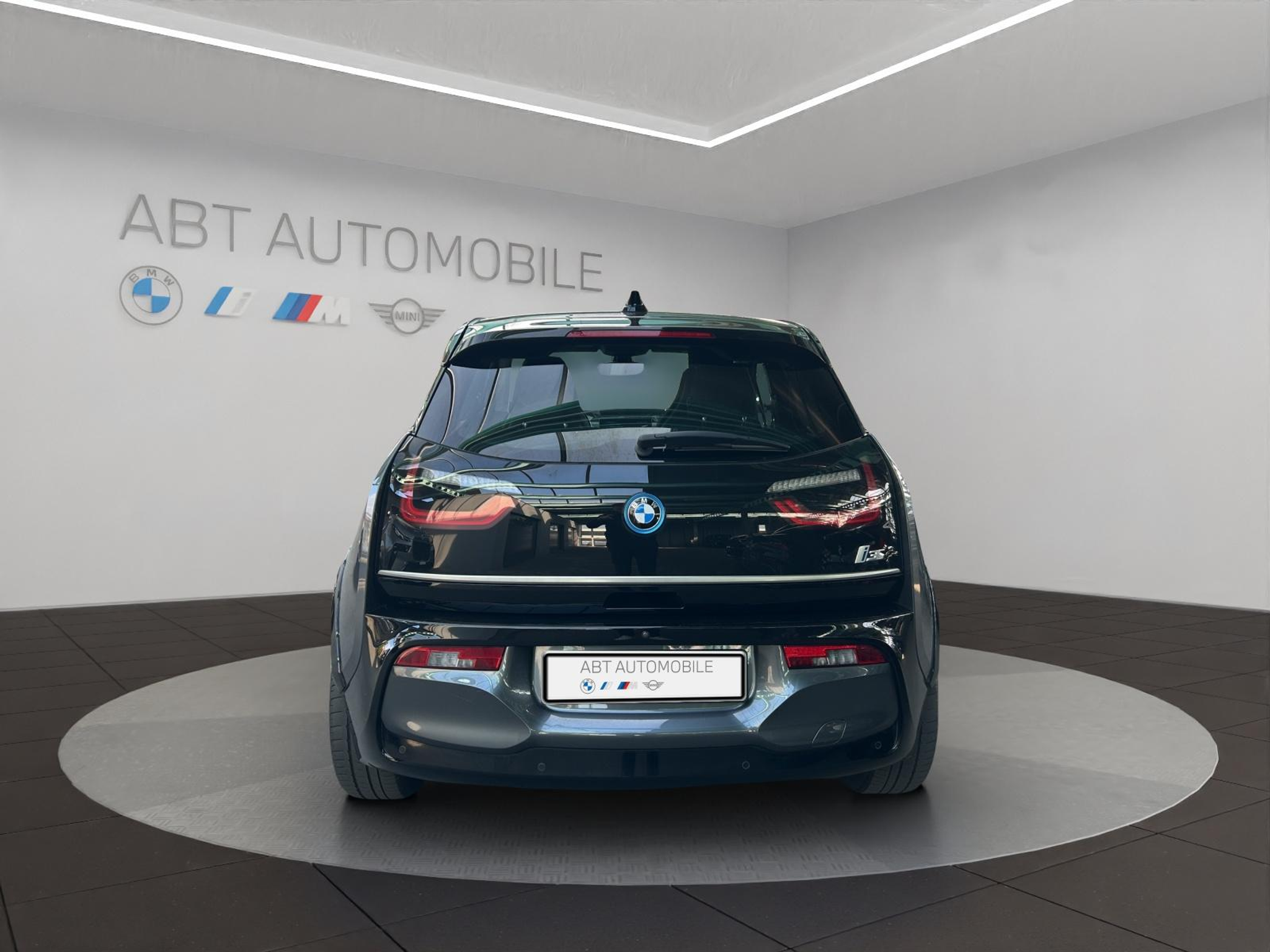 listing desktop thumbnail image 4