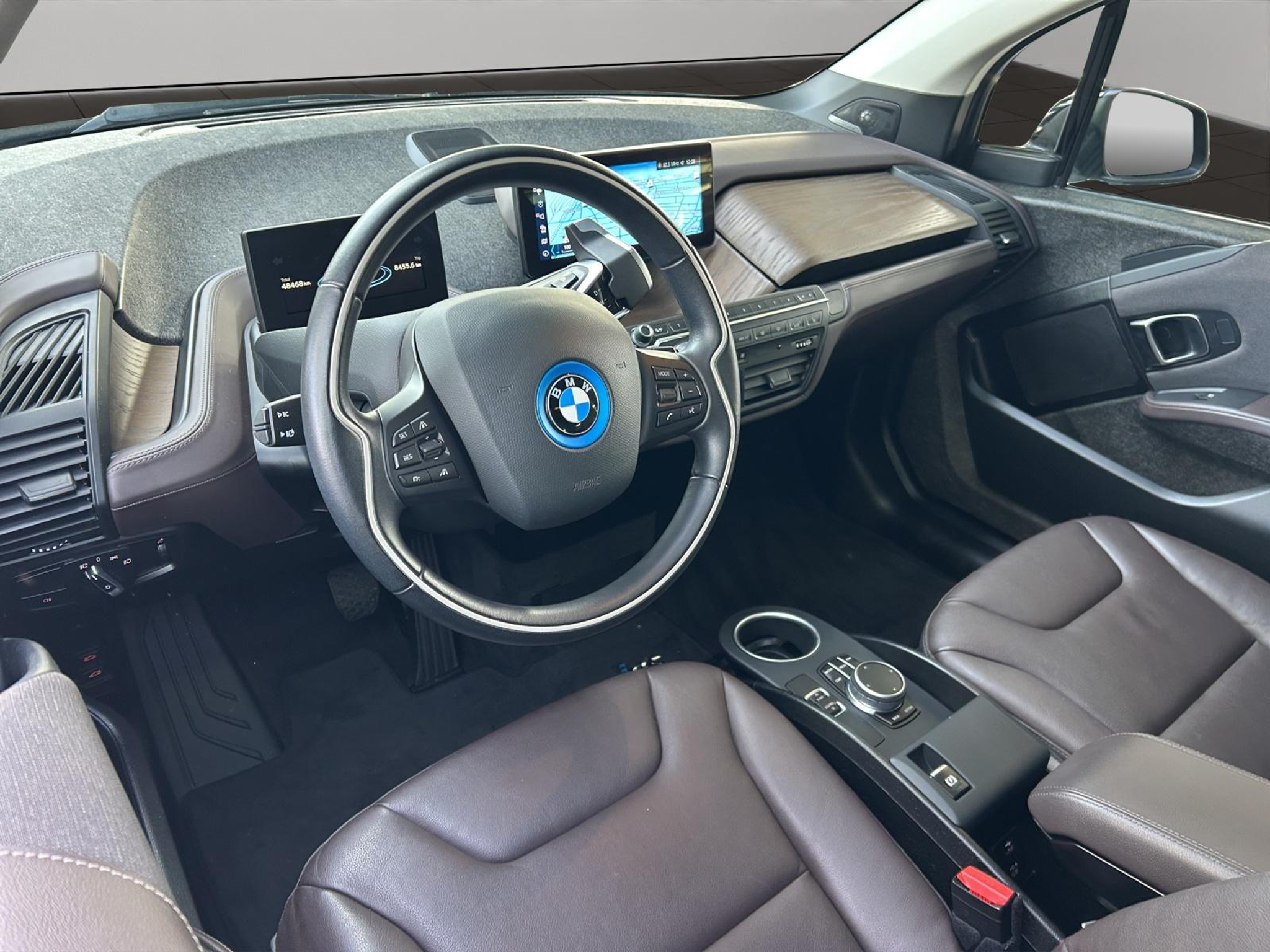 listing desktop thumbnail image 5