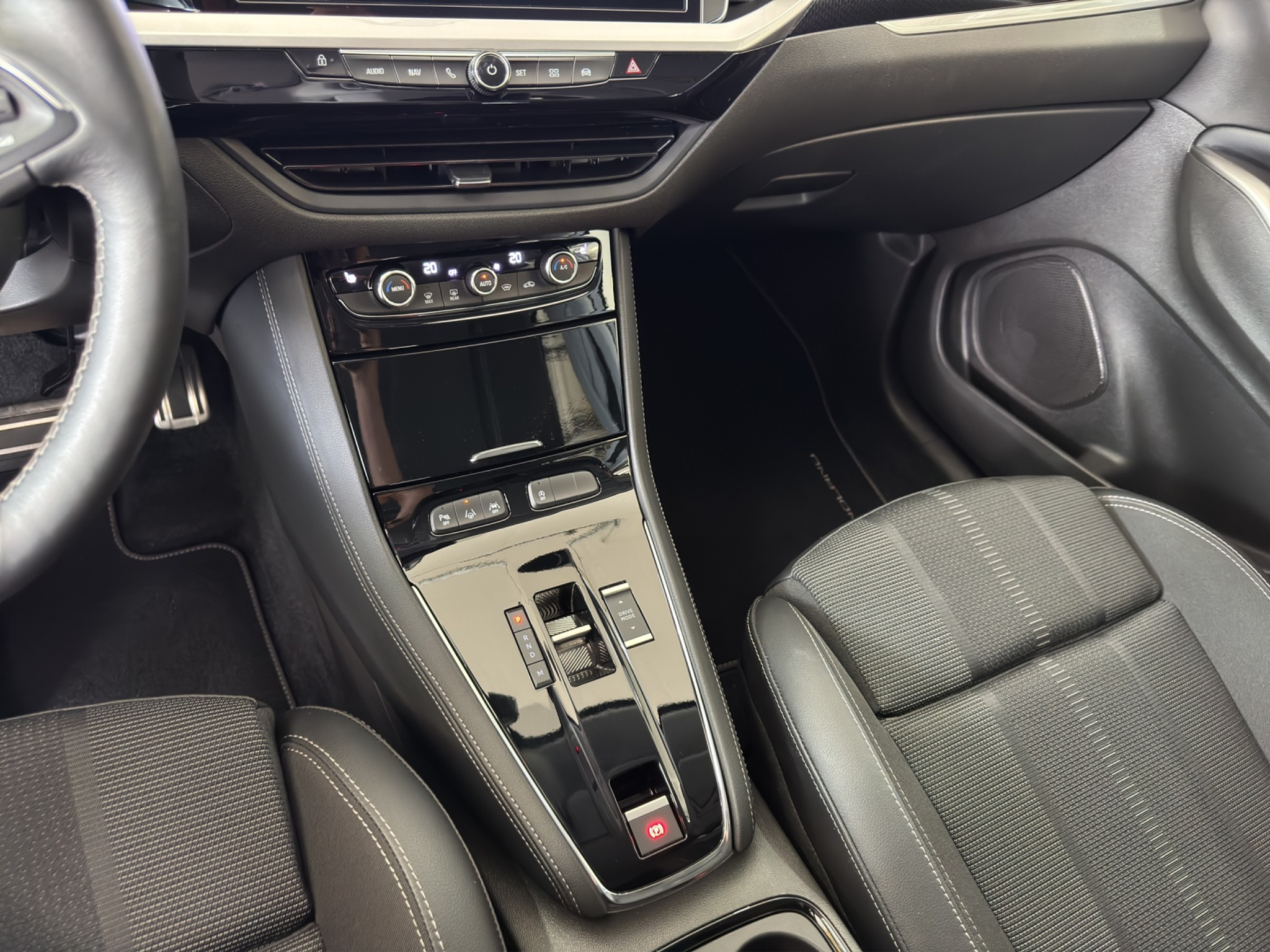 listing desktop thumbnail image 19