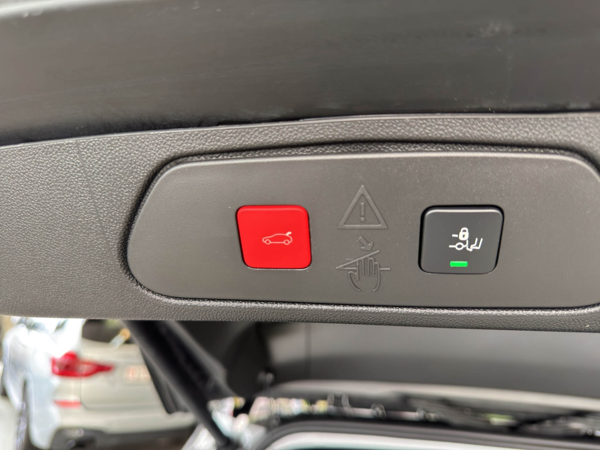 listing desktop thumbnail image 26