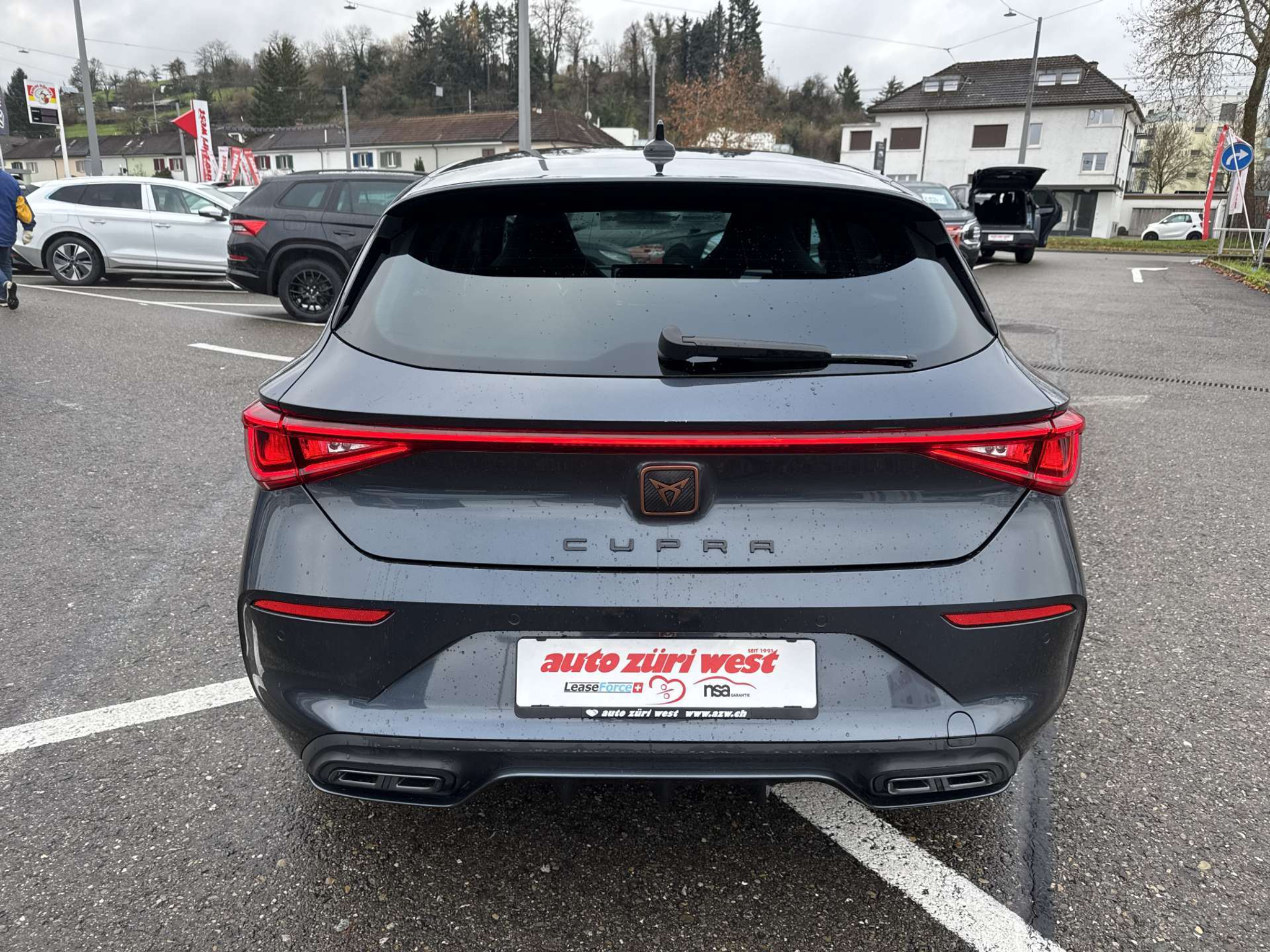 listing desktop thumbnail image 14