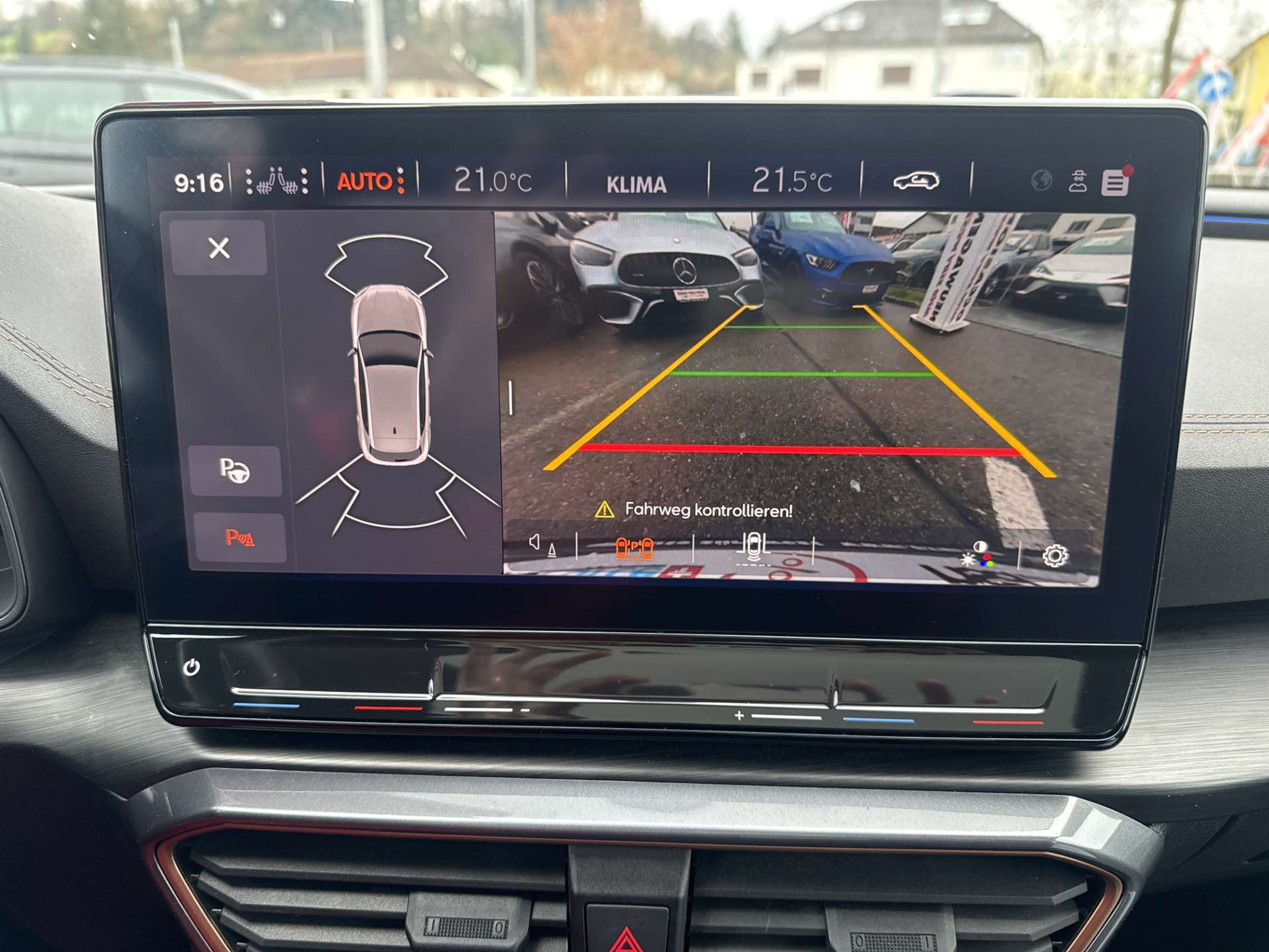 listing desktop thumbnail image 9