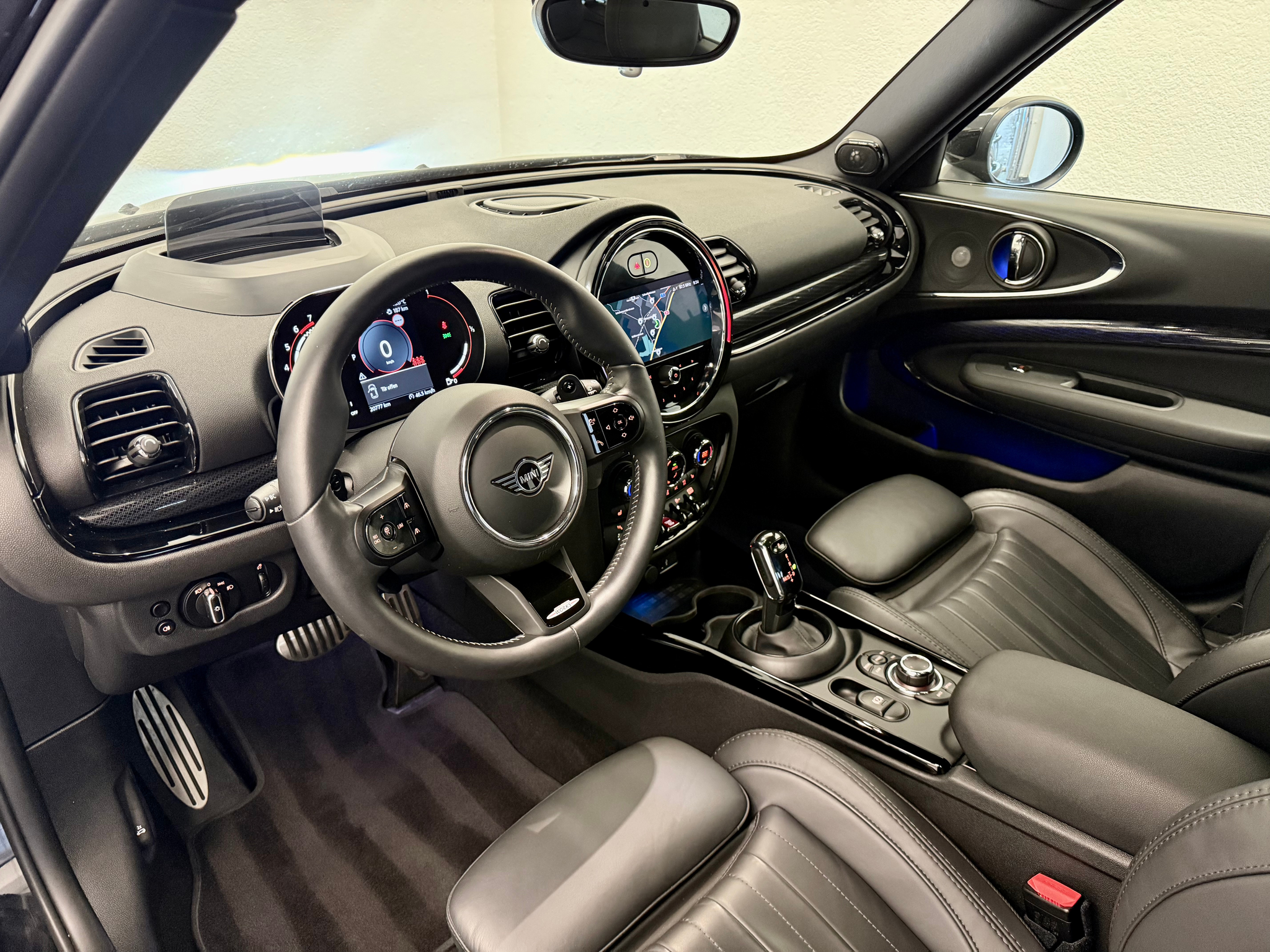 listing desktop thumbnail image 13