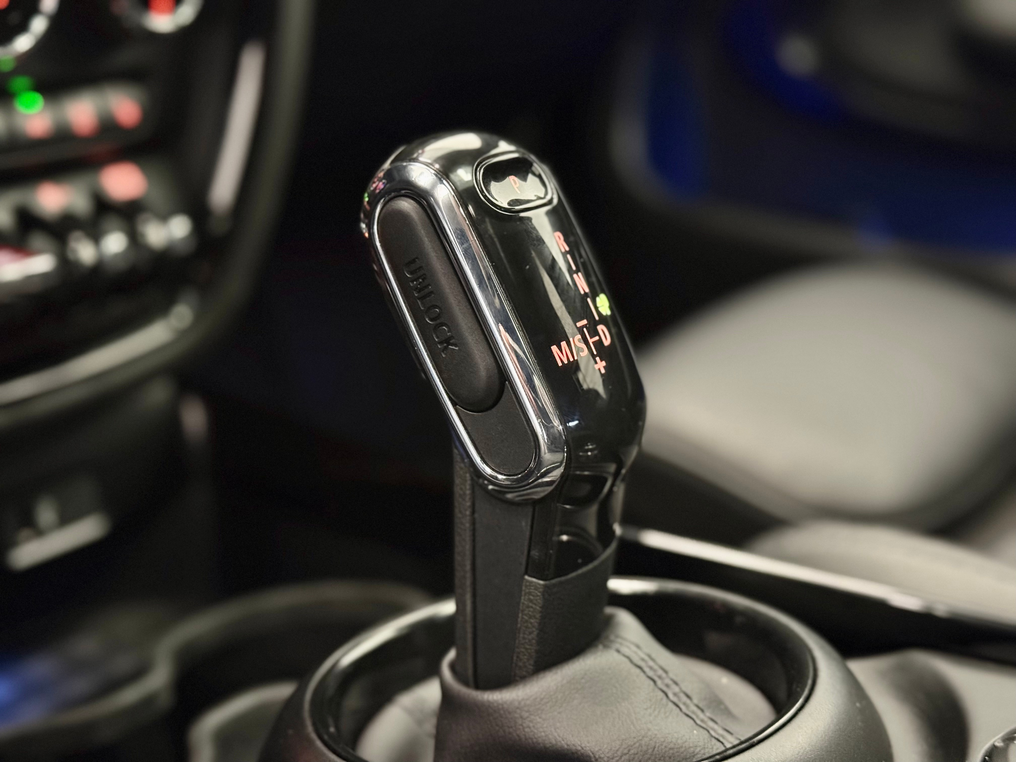 listing desktop thumbnail image 15